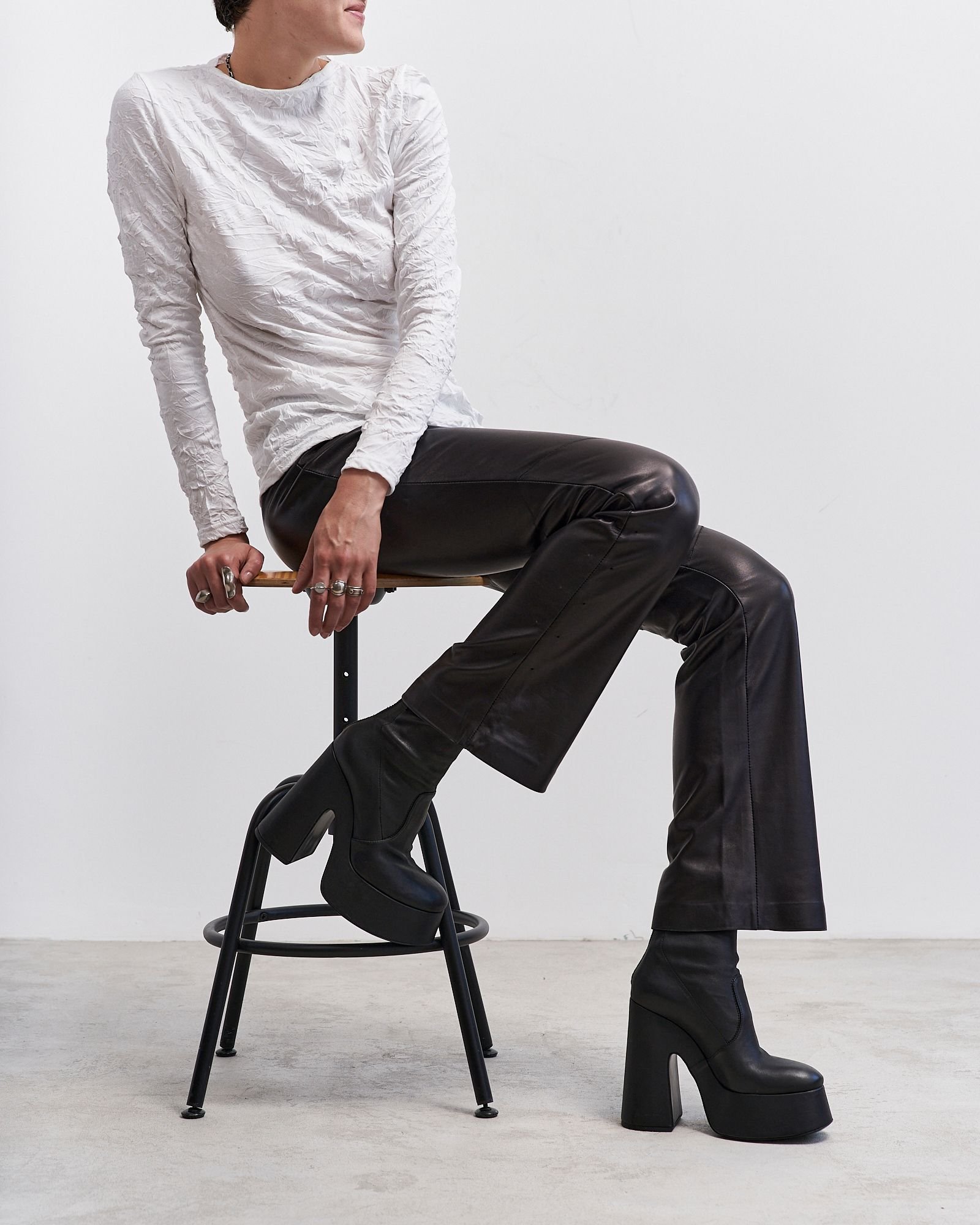 Черные кожаные ботильоны - Main image