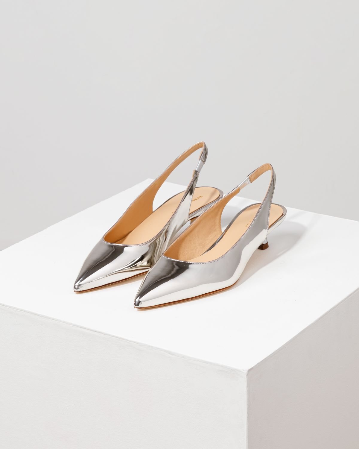 Серебряные кожаные туфли - Image 3 of 6