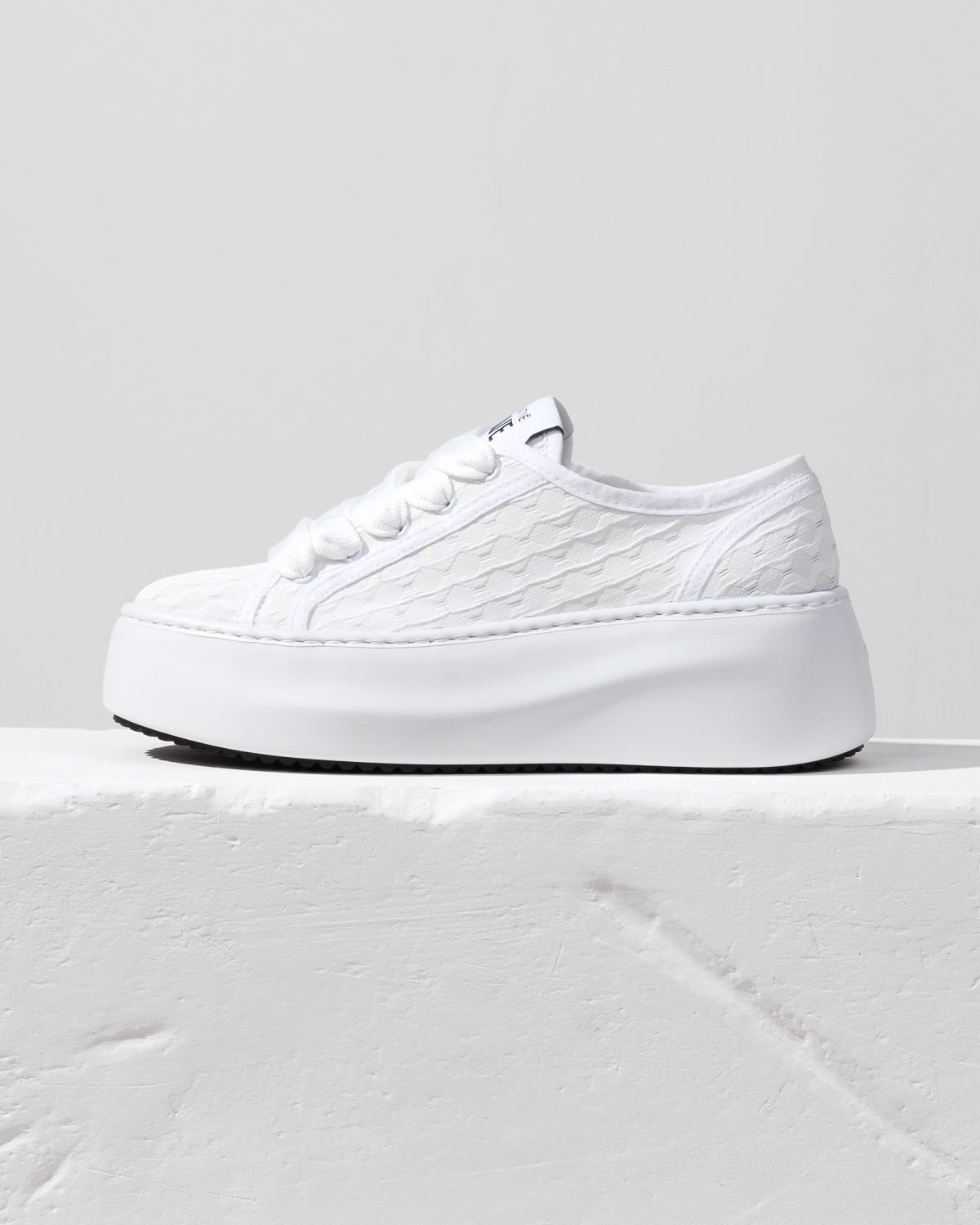 Белые текстильные кеды - Main image