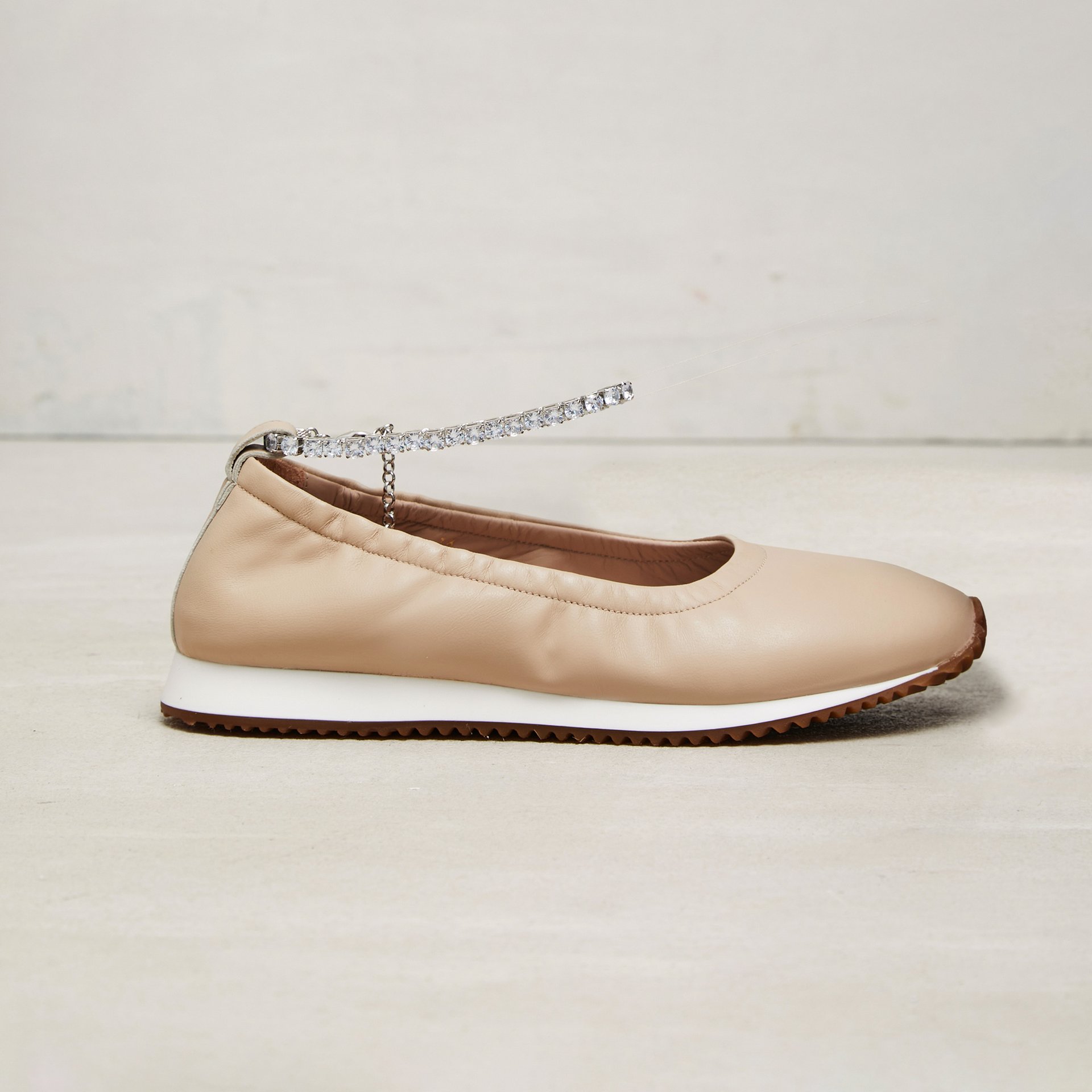 Бежевые спортивные туфли - Main image