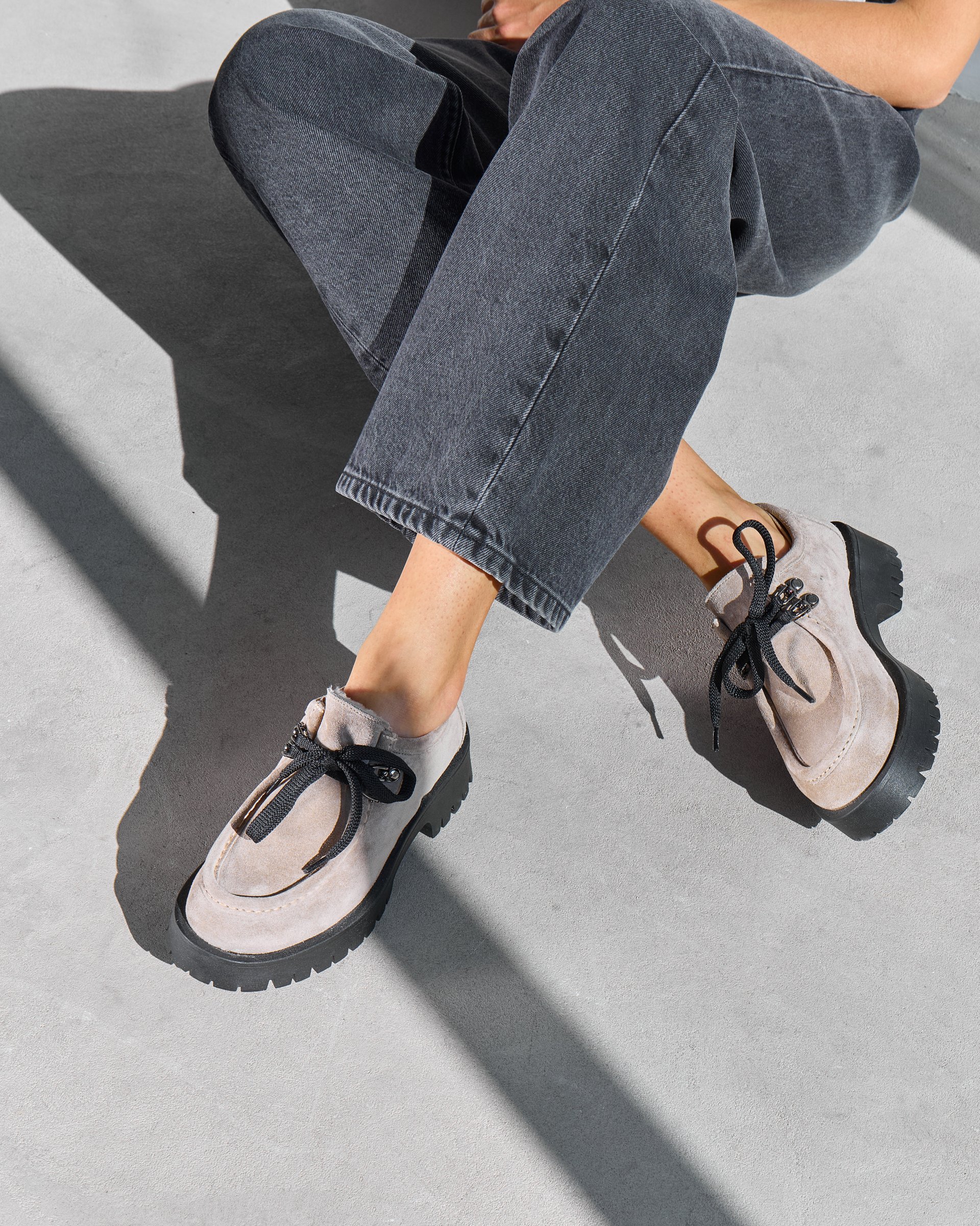 Бежевые замшевые утепленные полуботинки - Image 3 of 6