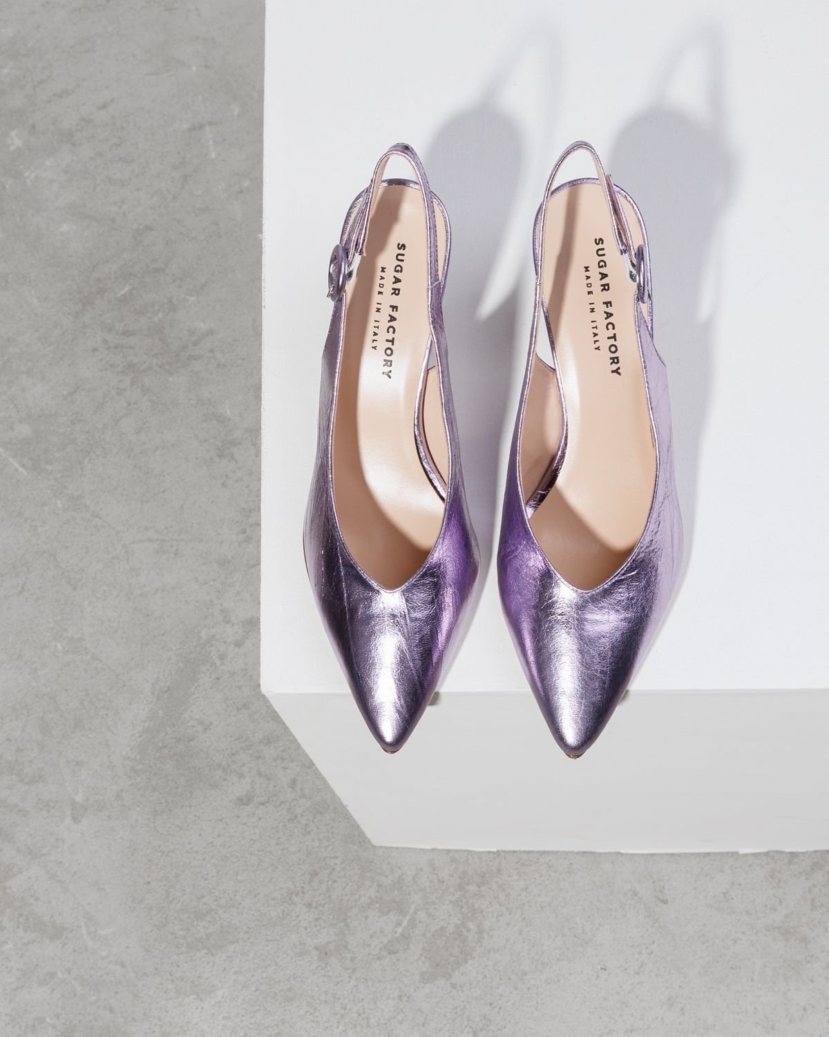 Сиреневые блестящие туфли - Image 2 of 6