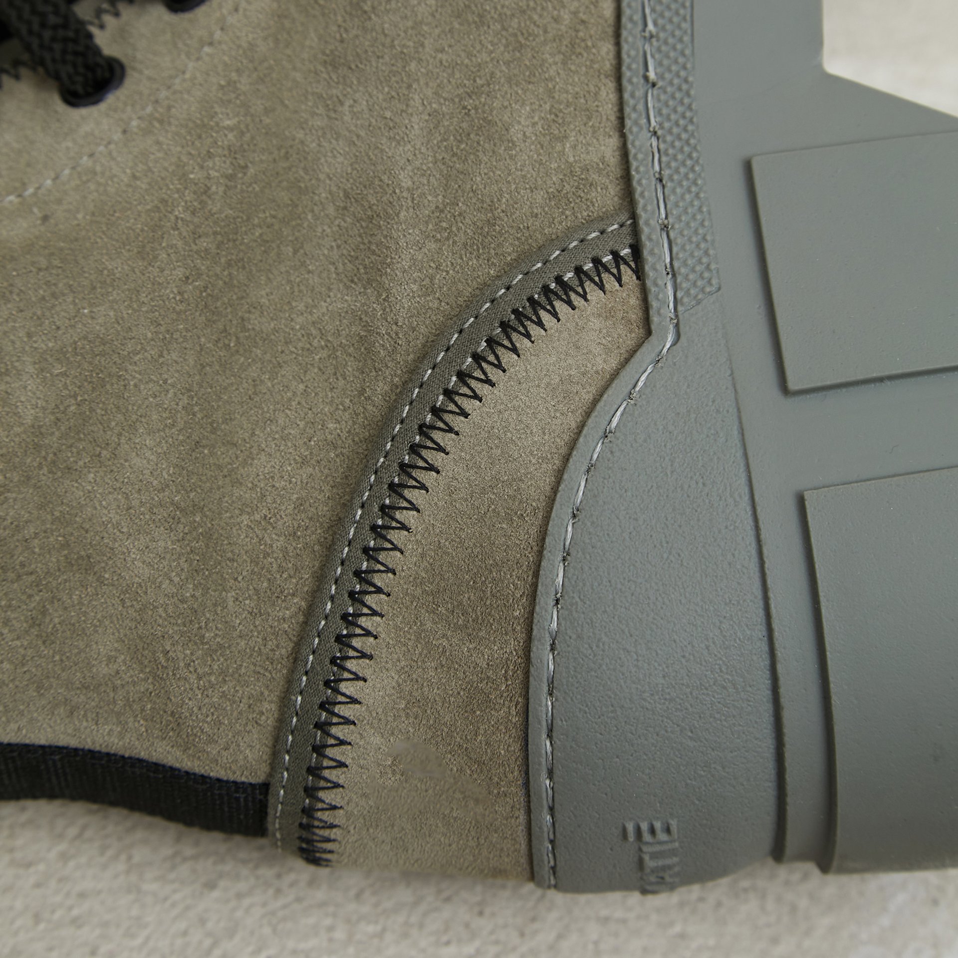 Серые замшевые ботинки - Image 3 of 5