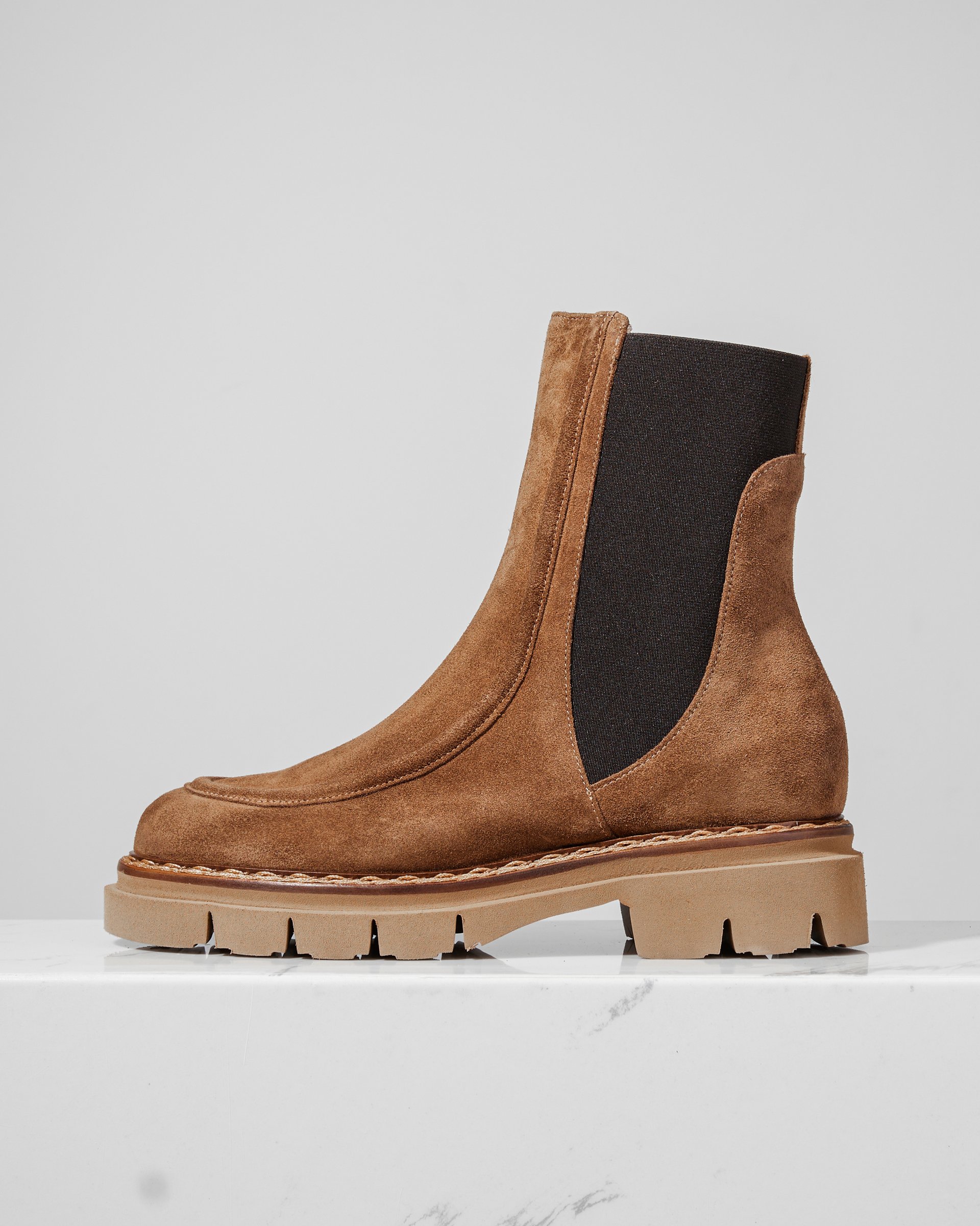 Коричневые ботинки из замши - Main image