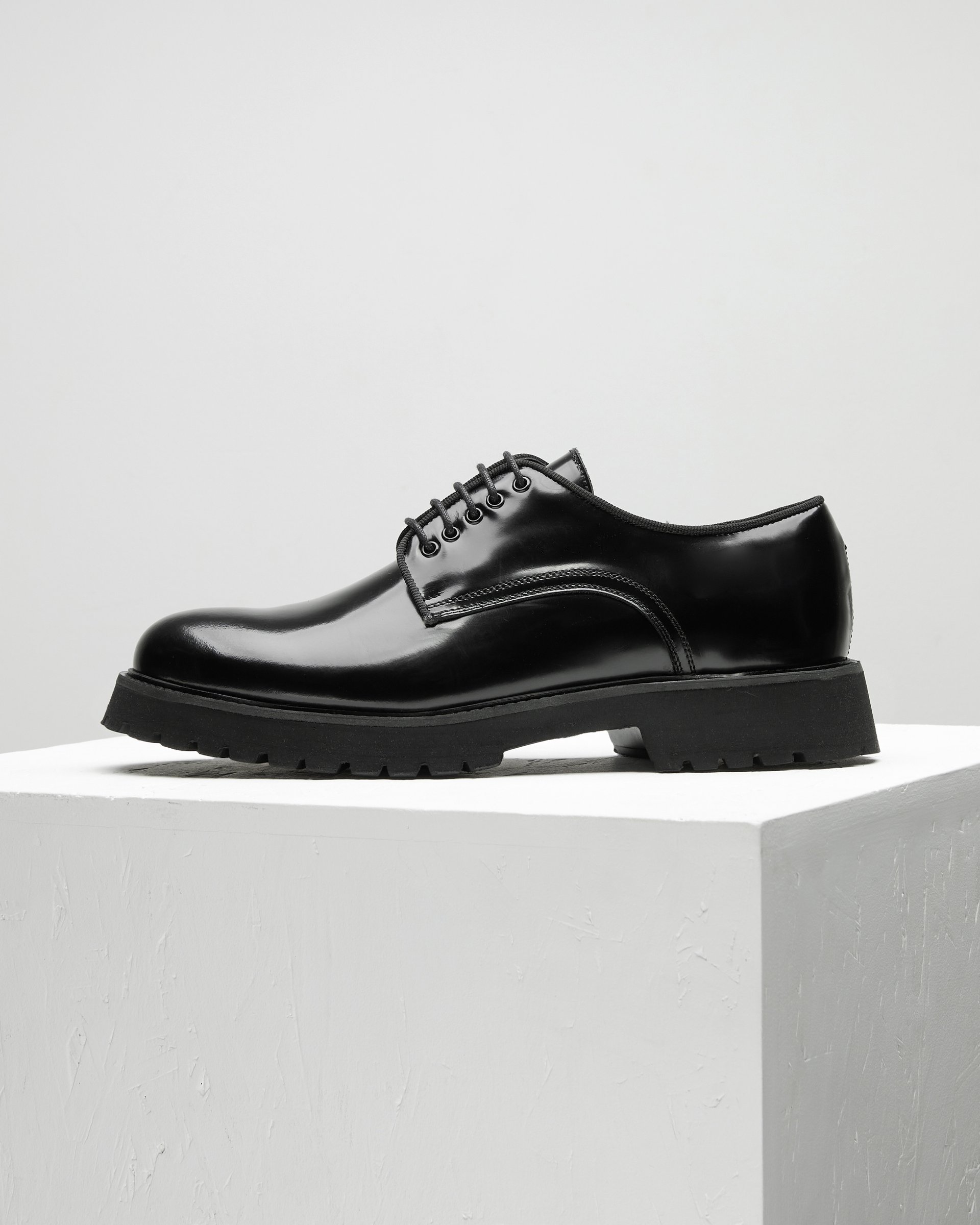 Черные туфли из натуральной кожи