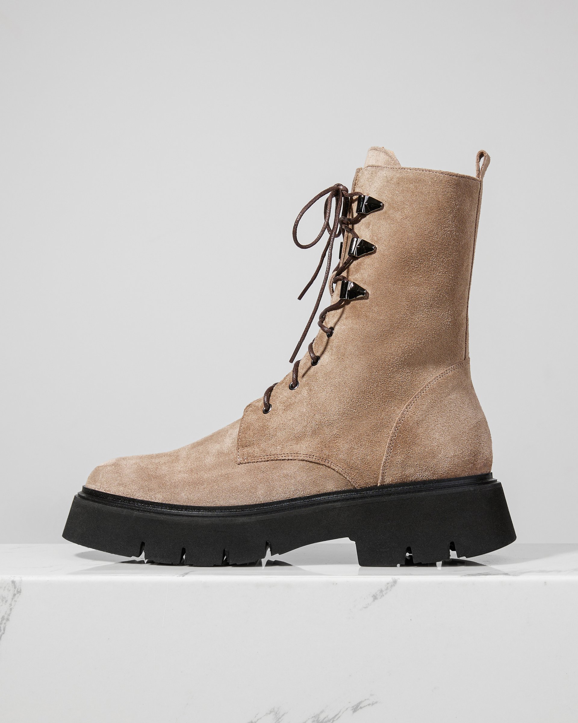 Бежевые замшевые ботинки - Main image