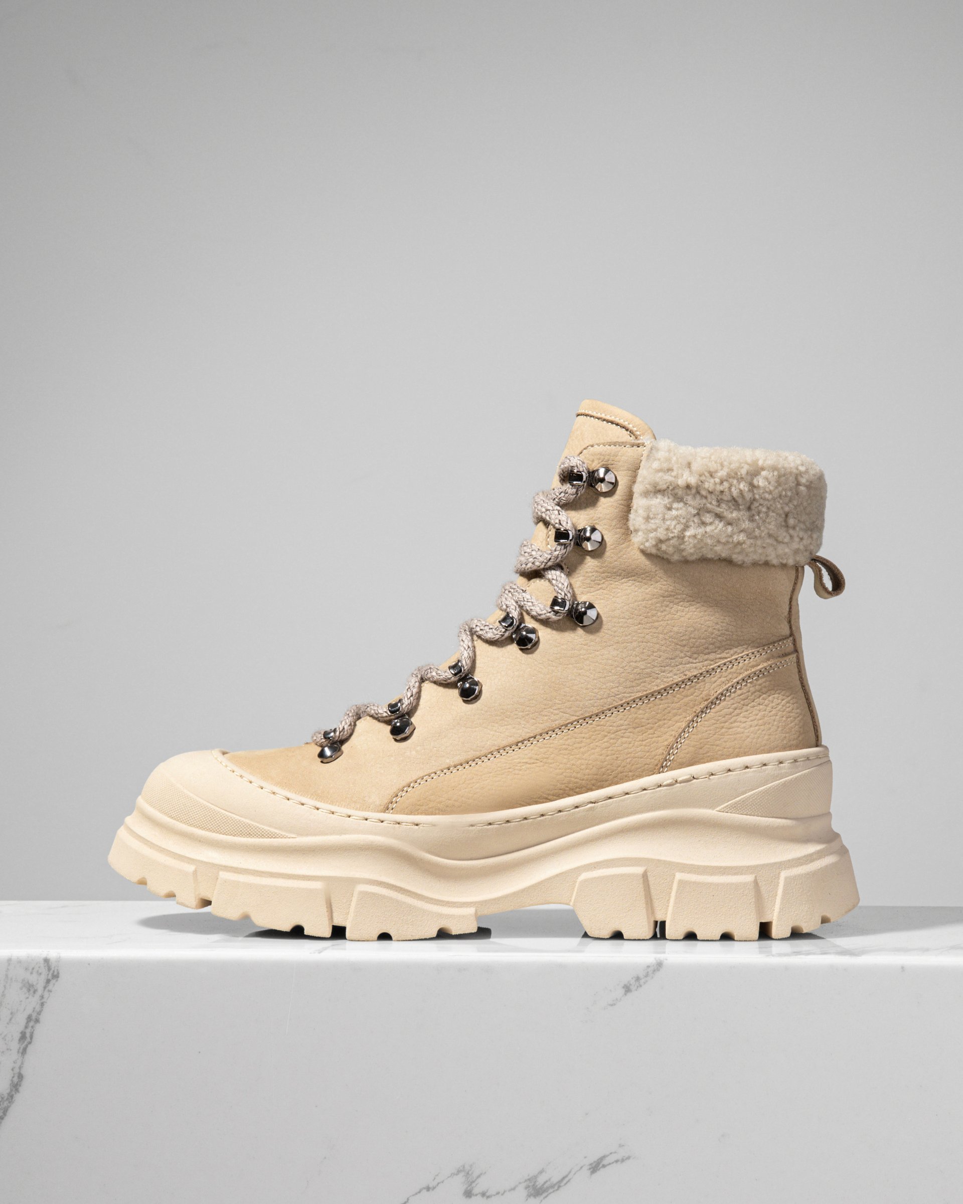 Бежевые кожаные ботинки - Main image