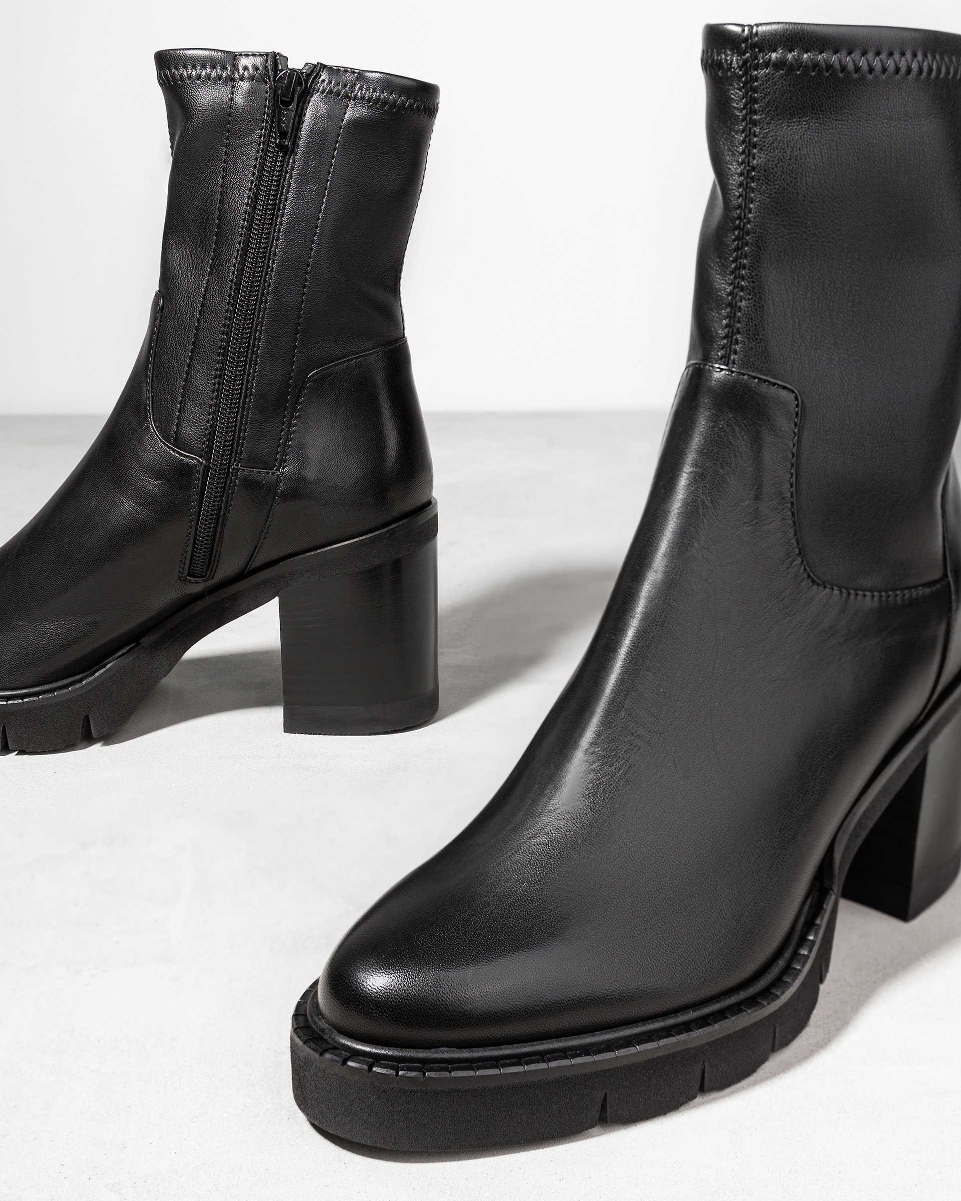 Черные кожаные полусапоги - Image 4 of 4