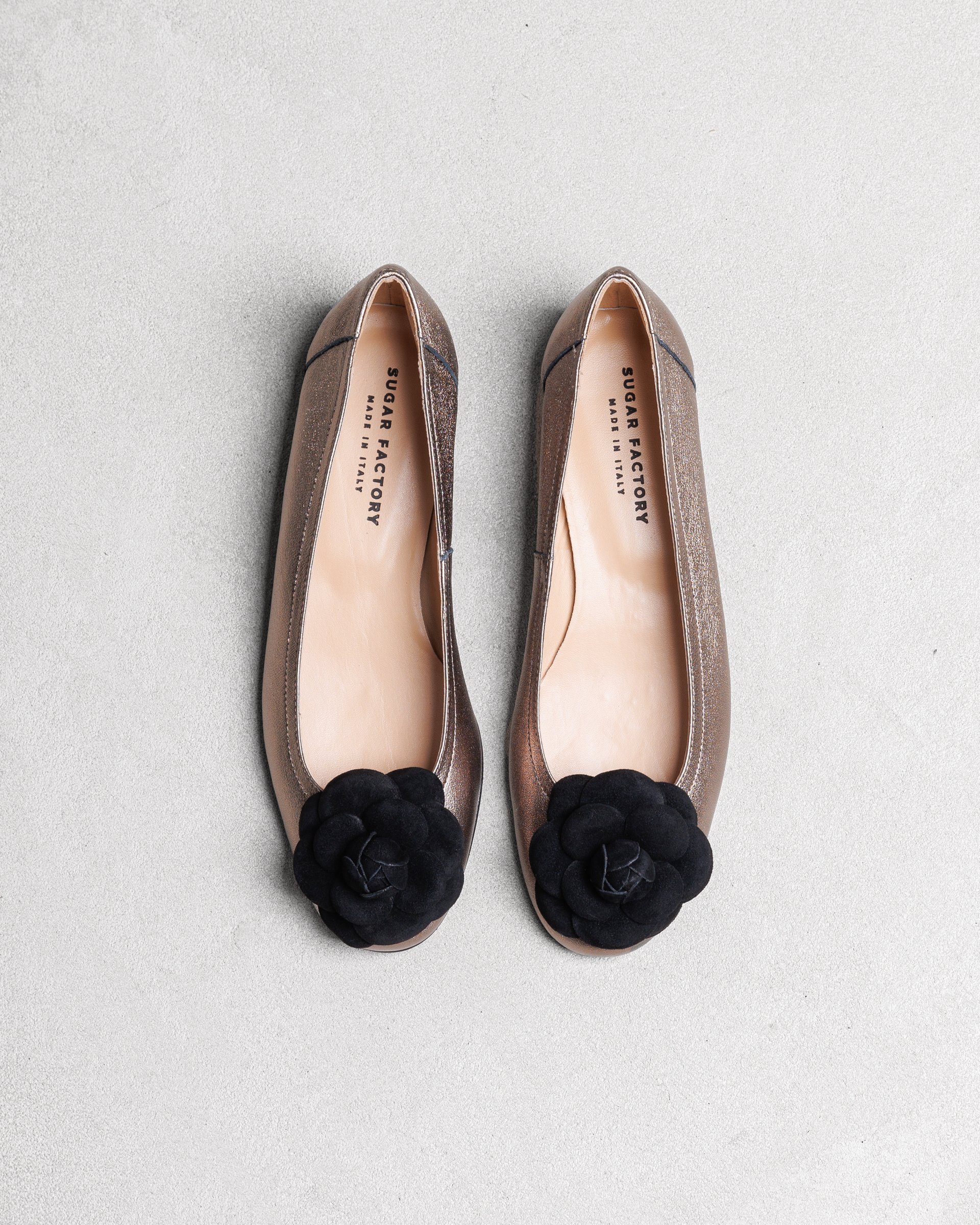 Туфли из натуральной кожи с декоративным цветком - Image 3 of 6