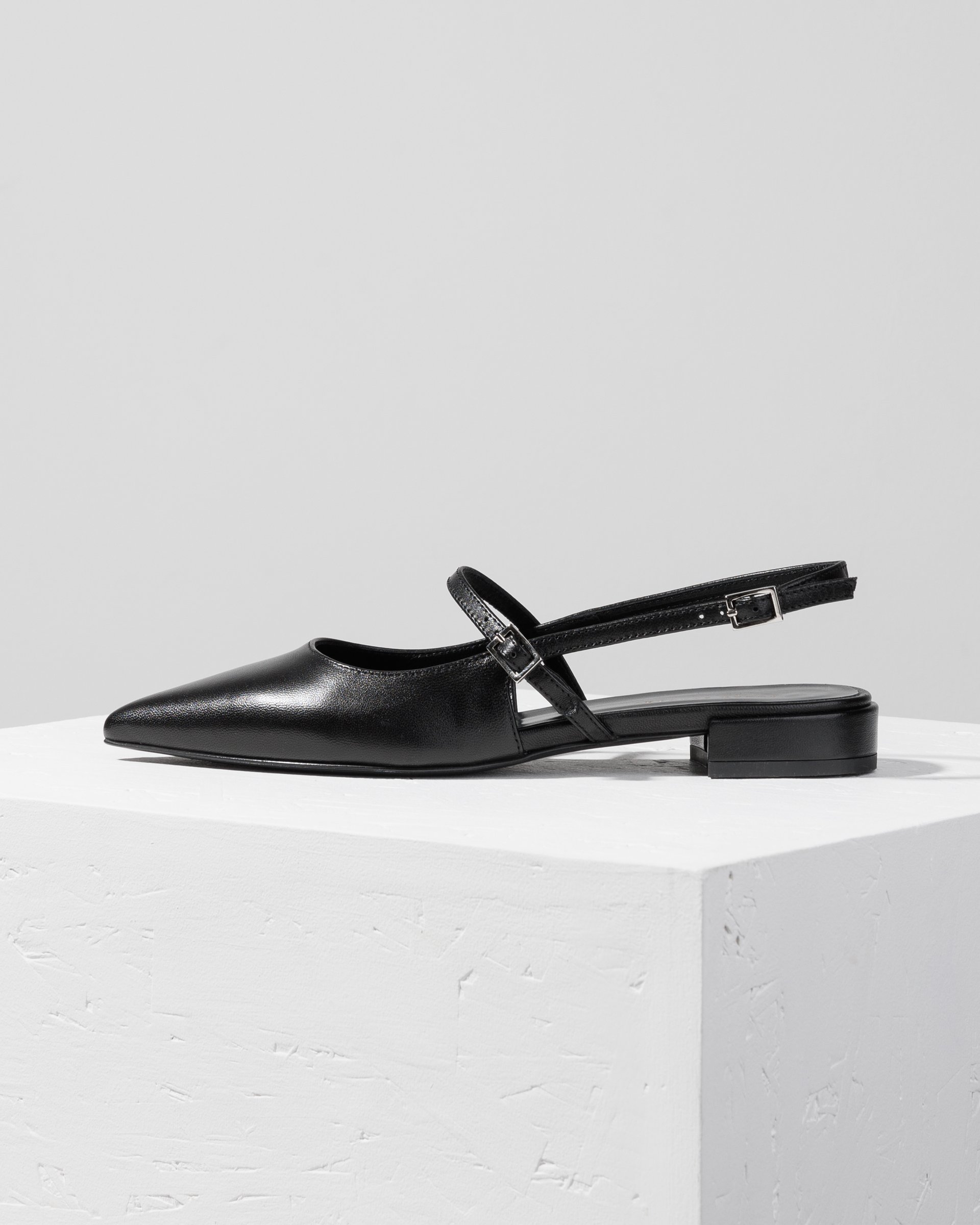 Кожаные чёрные туфли - Main image