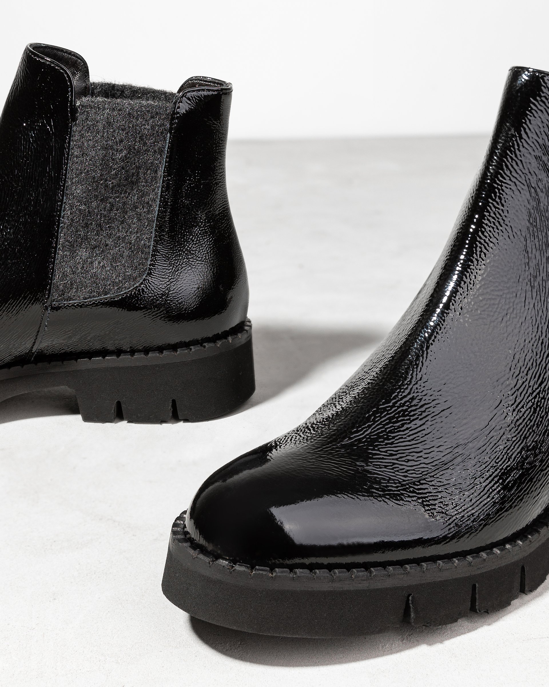 Чёрные лаковые ботинки челси - Image 4 of 4