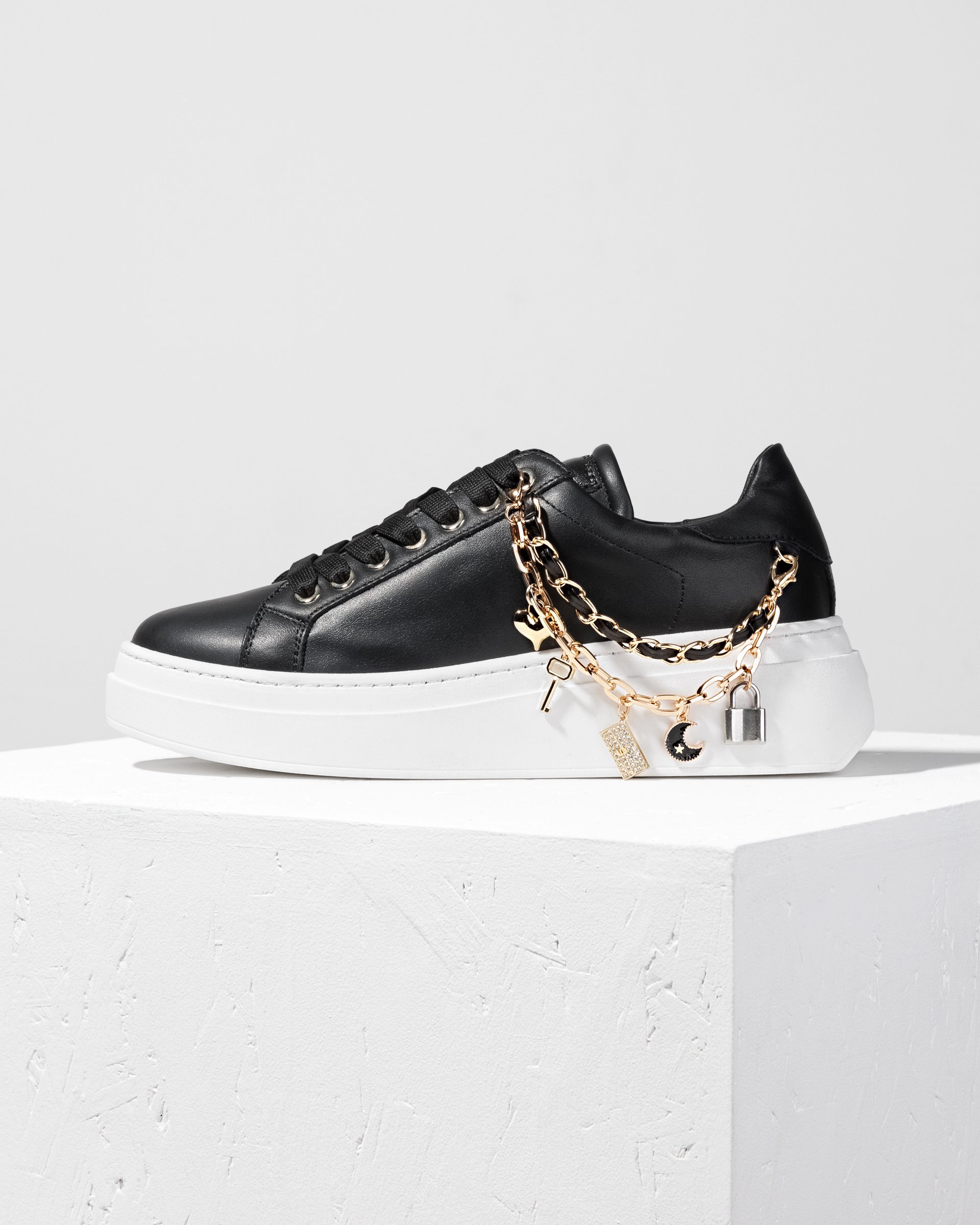 Черные кожаные кеды на платформе - Main image