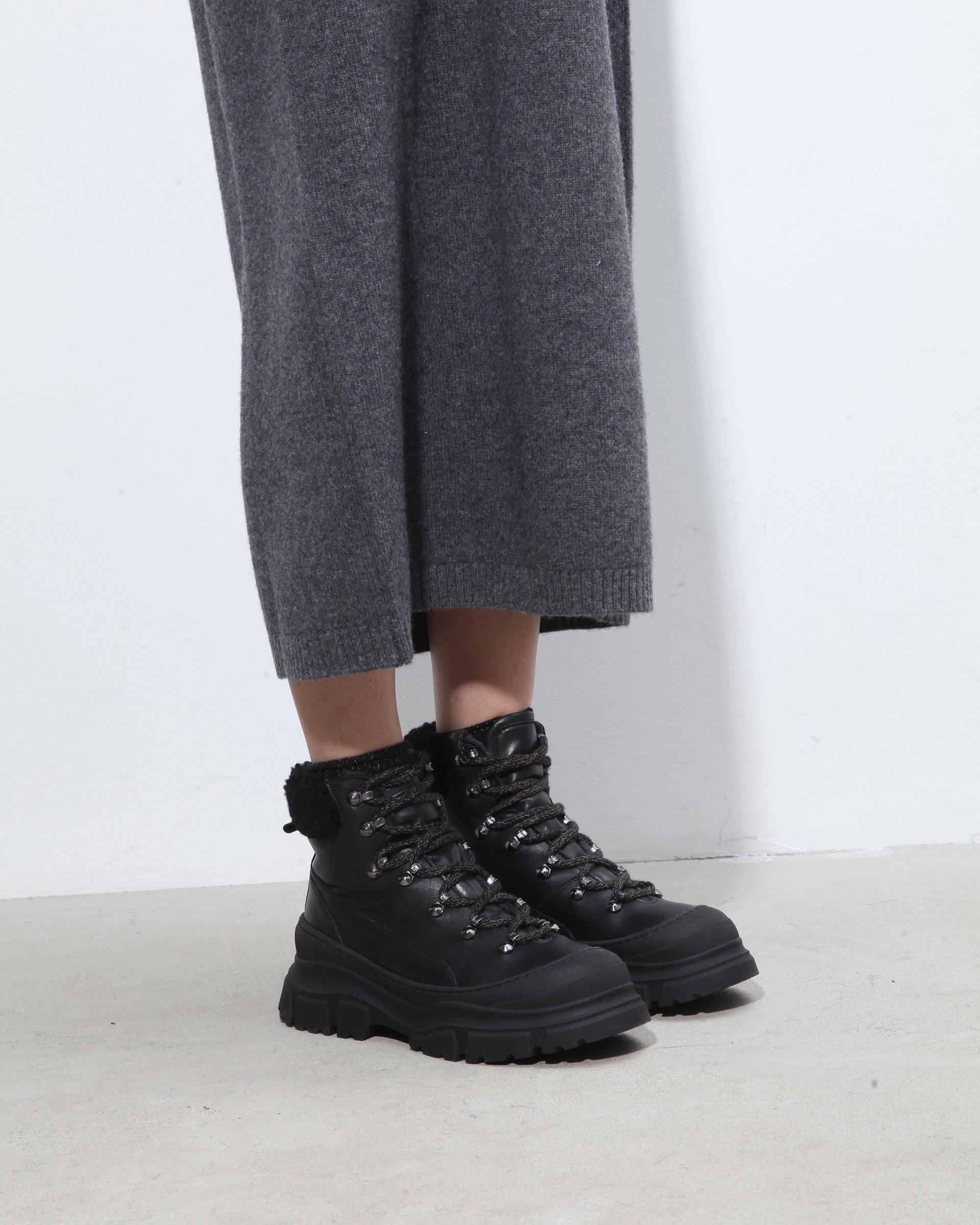 Черные зимние кожаные ботинки - Image 6 of 7