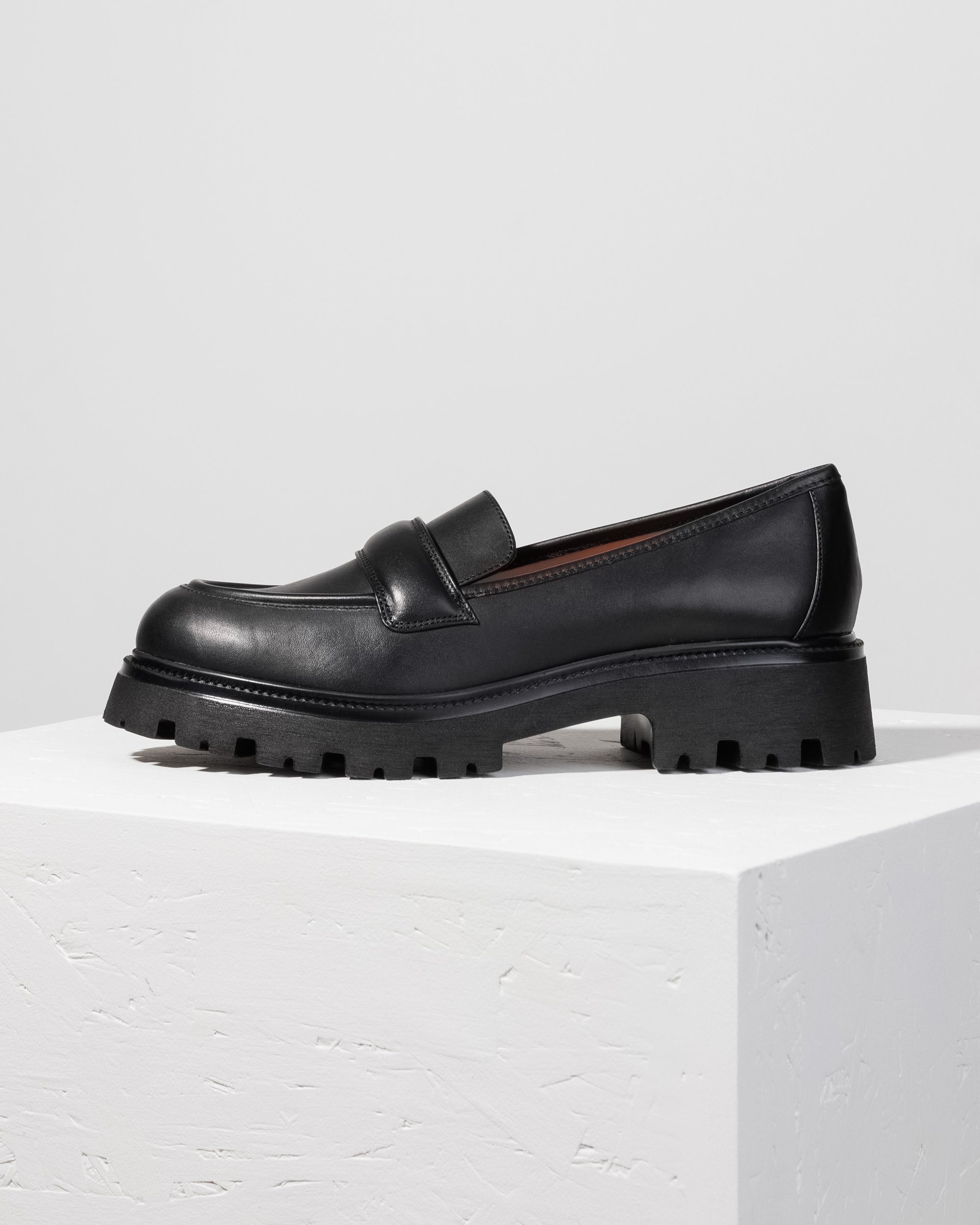 Черные кожаные лоферы - Main image