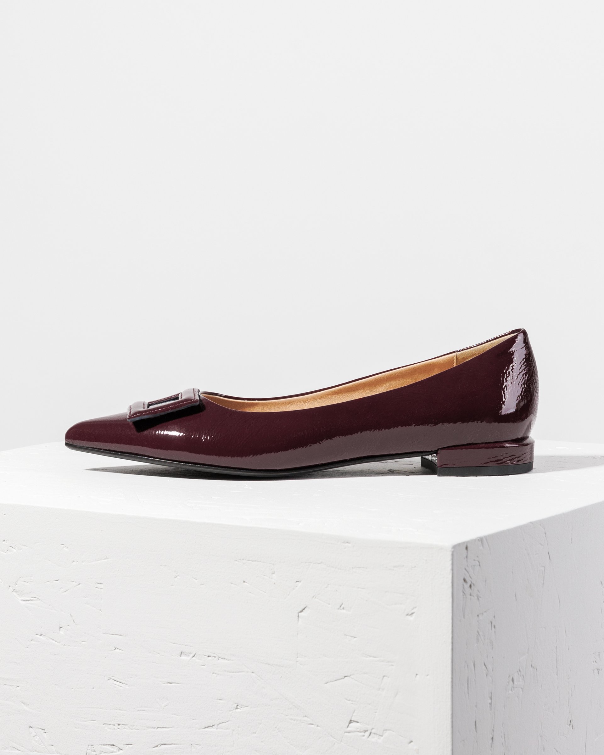 Бордовые лакированные туфли - Main image