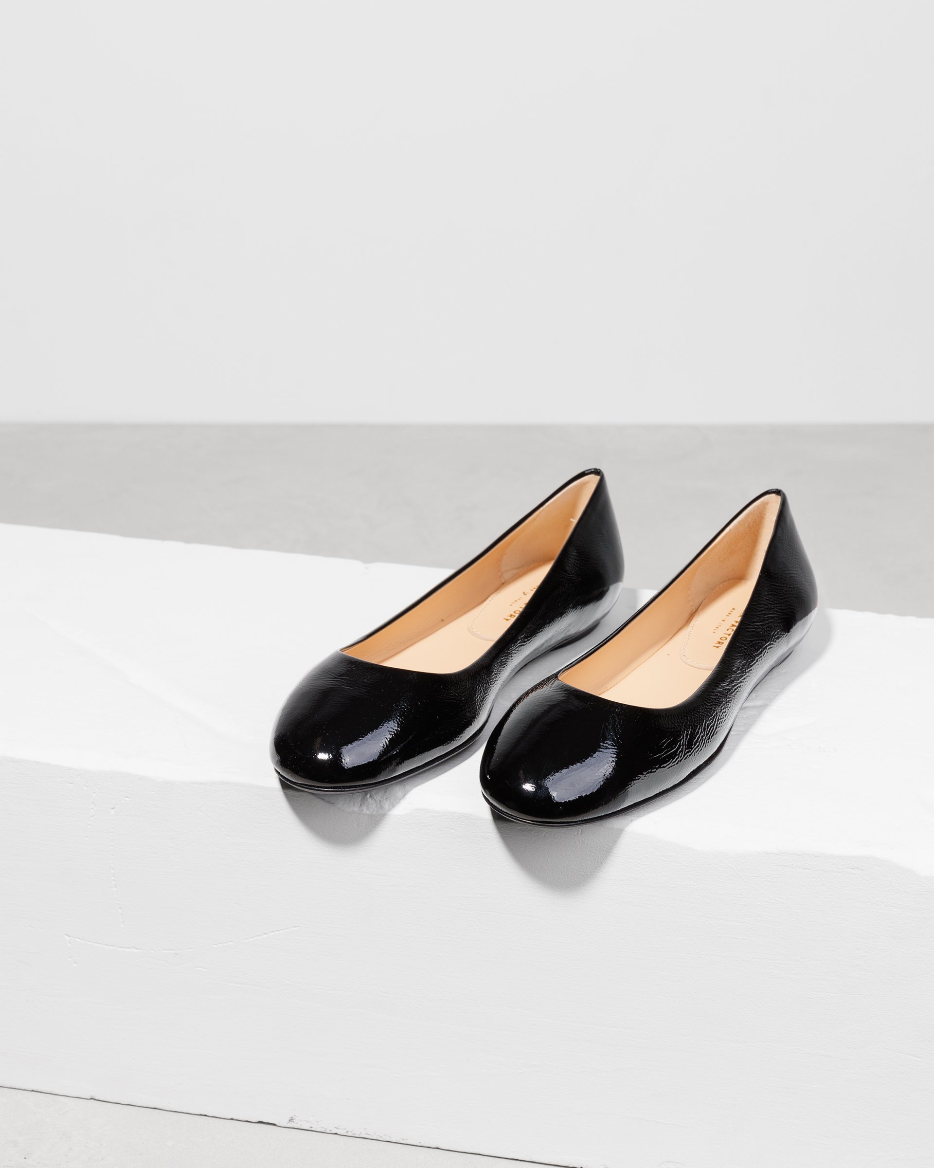 Черные лакированные балетки - Image 2 of 4