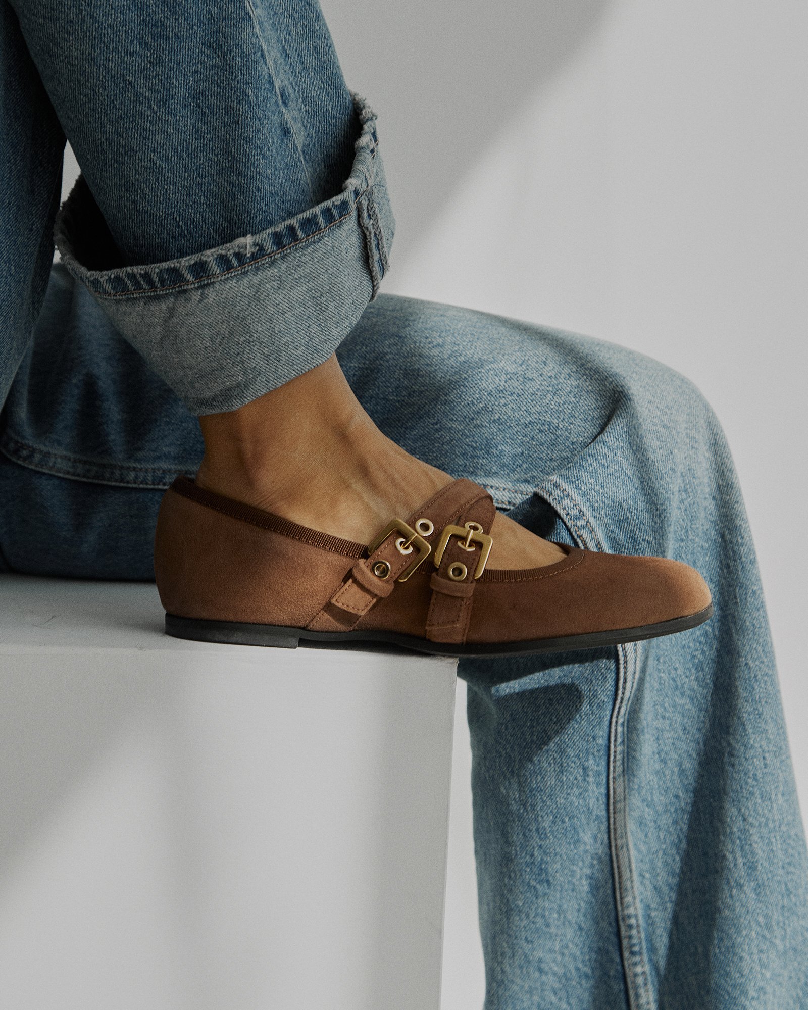 Бежевые замшевые туфли с двойным ремешком - Image 5 of 5