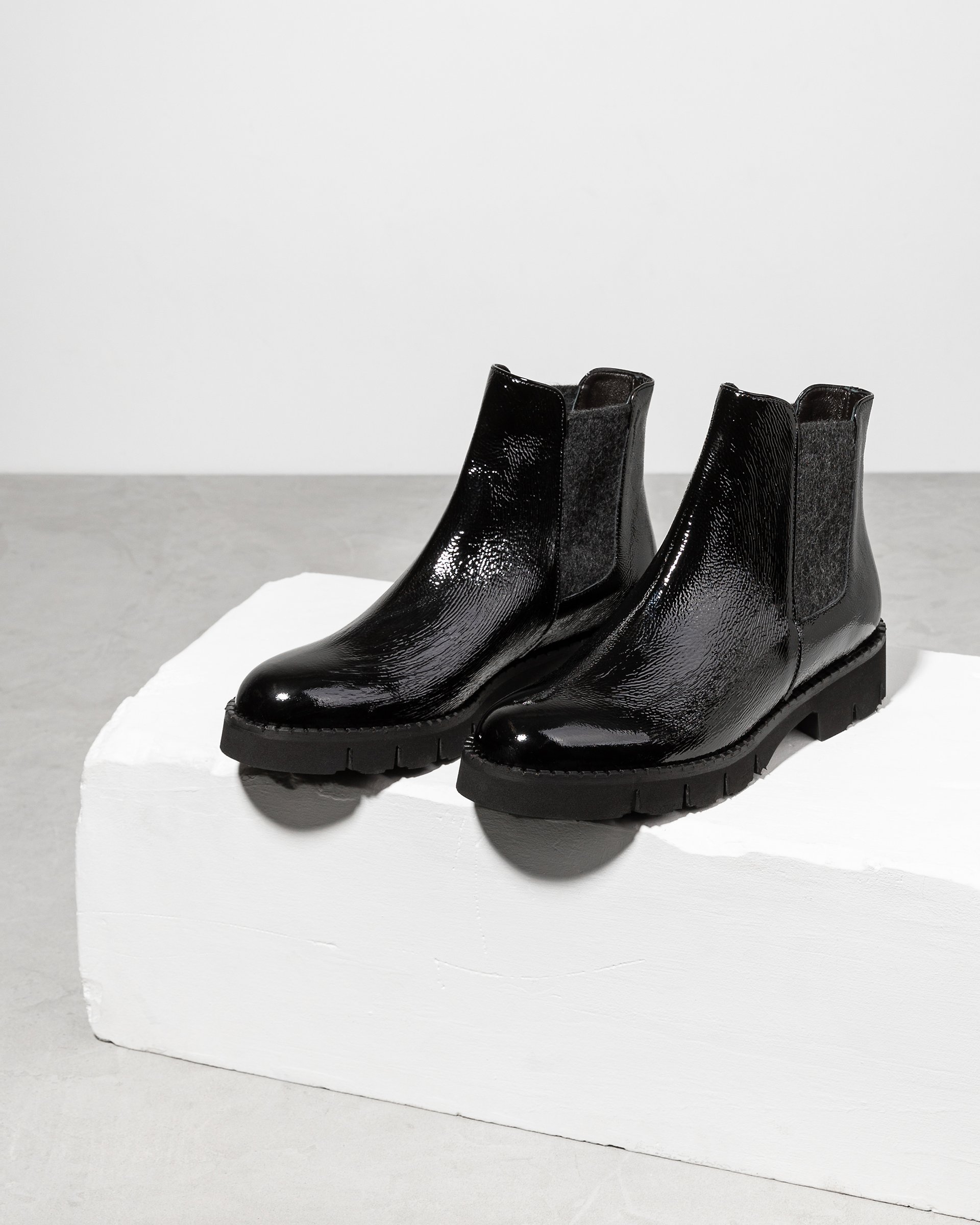 Чёрные лаковые ботинки челси - Image 2 of 4