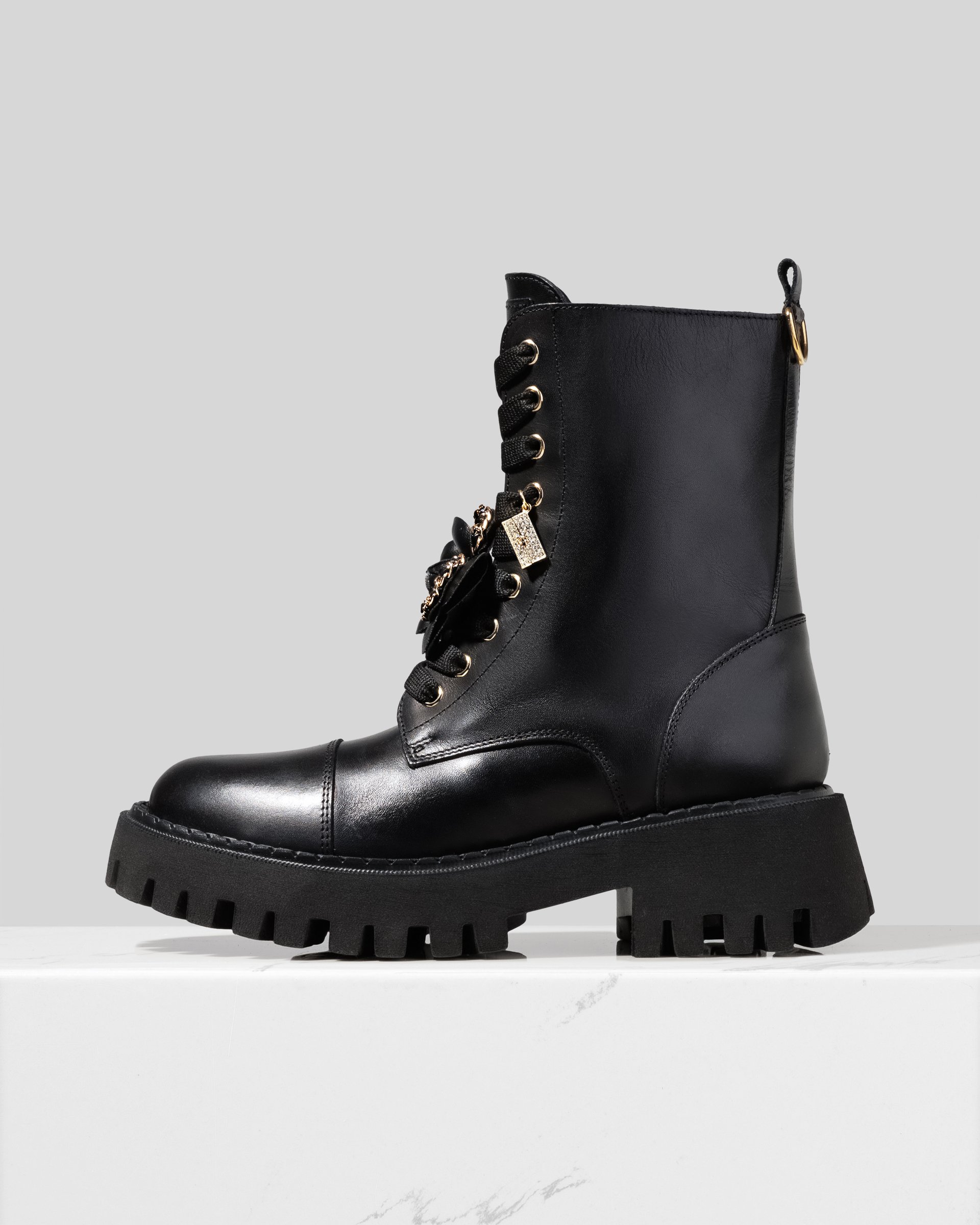 Черные кожаные ботинки - Main image