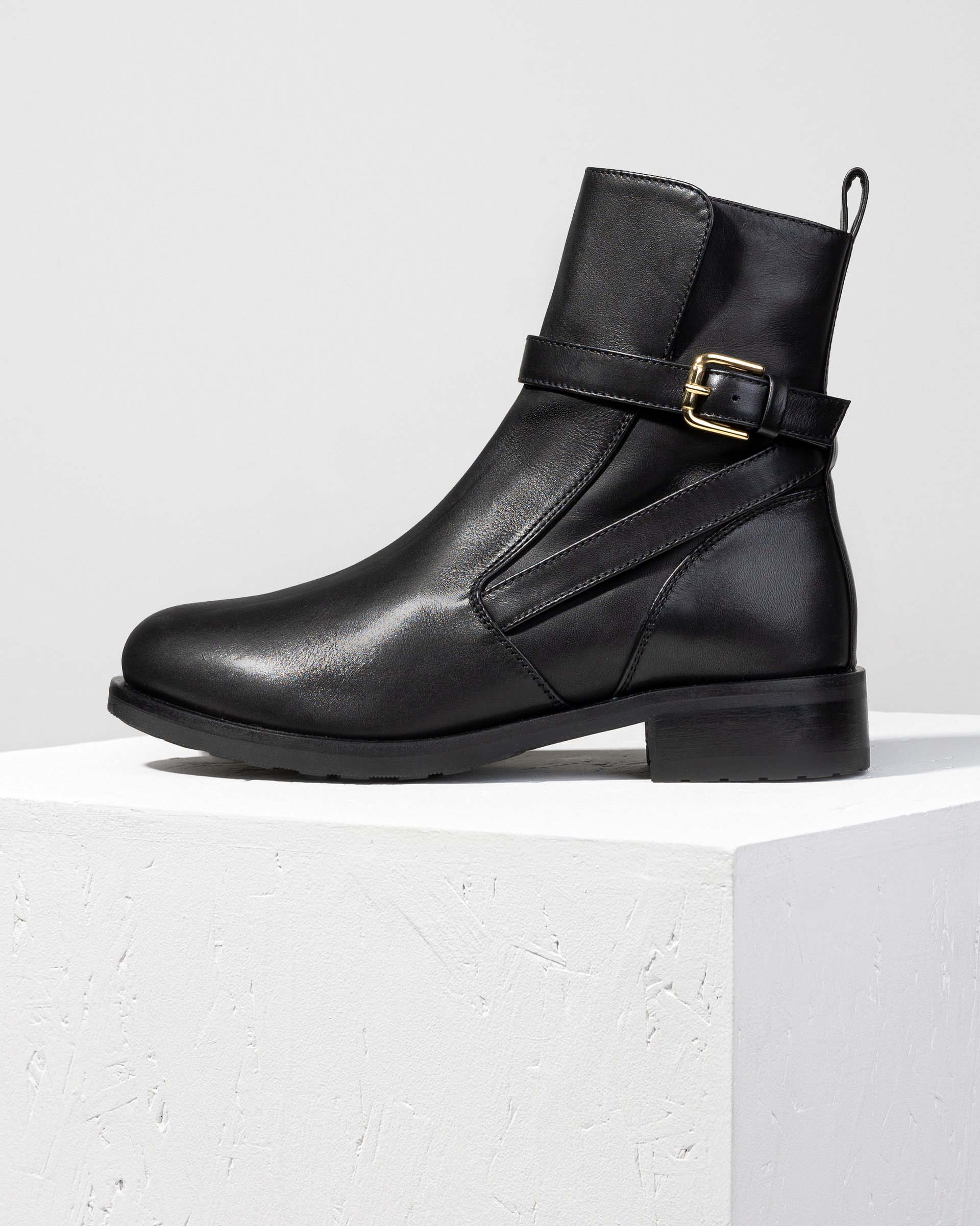 Черные кожаные ботинки - Main image