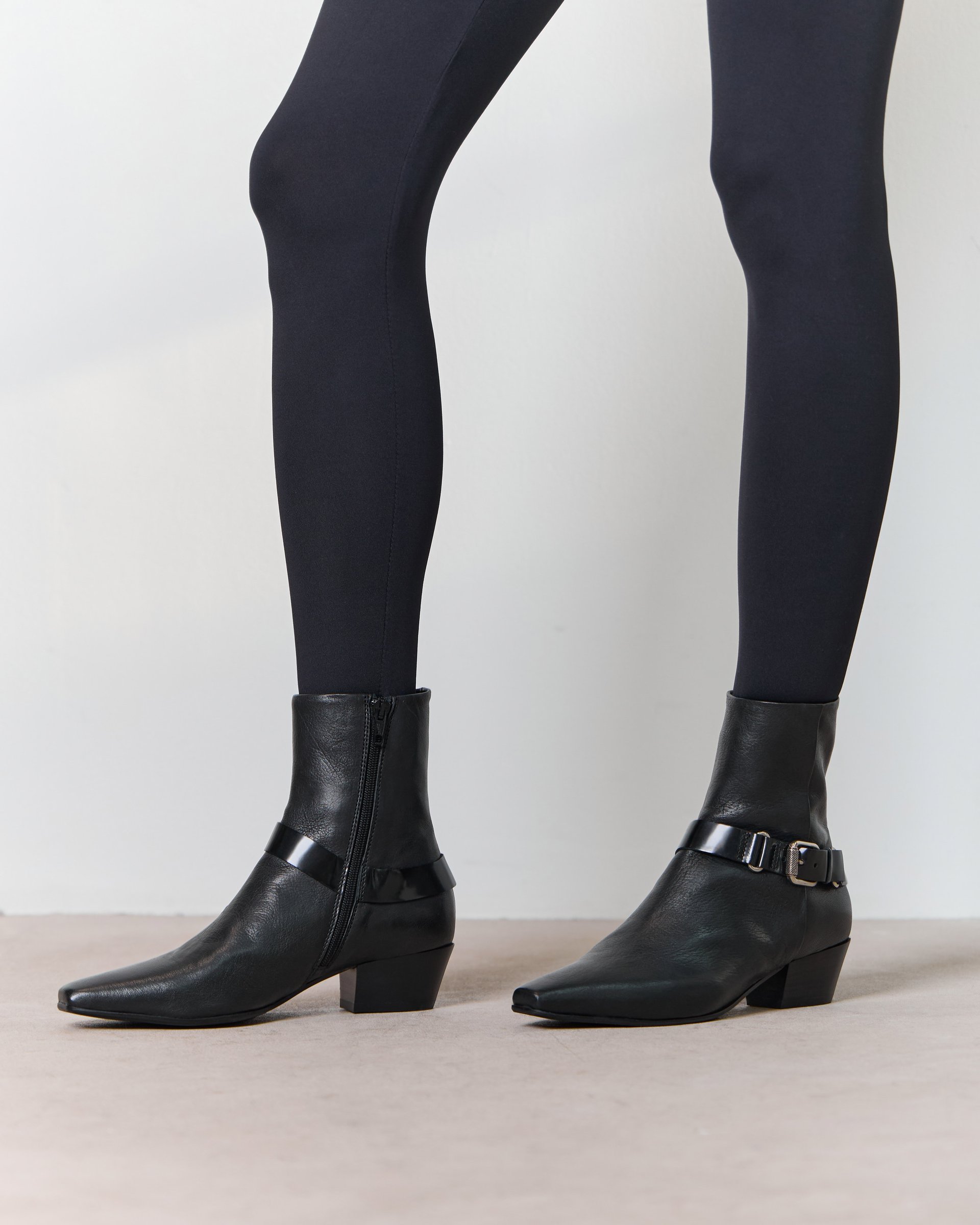Черные кожаные ботильоны на каблуке - Image 5 of 6