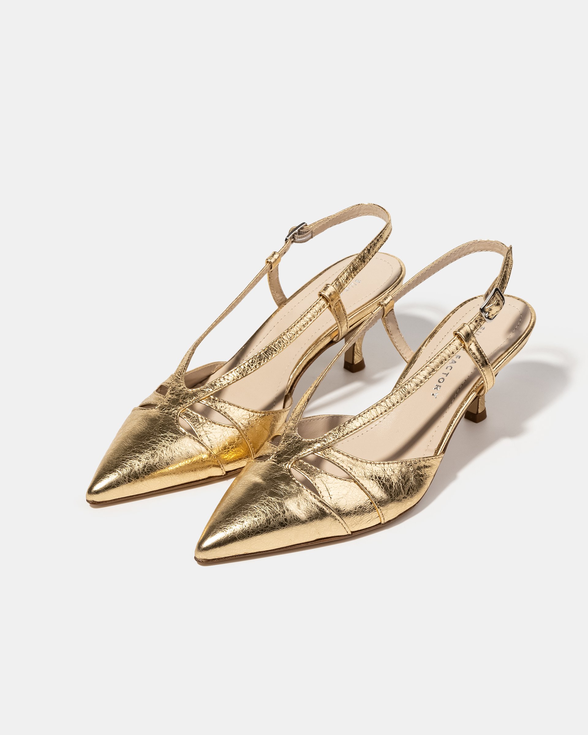 Золотистые кожаные туфли с ремешками - Image 2 of 4