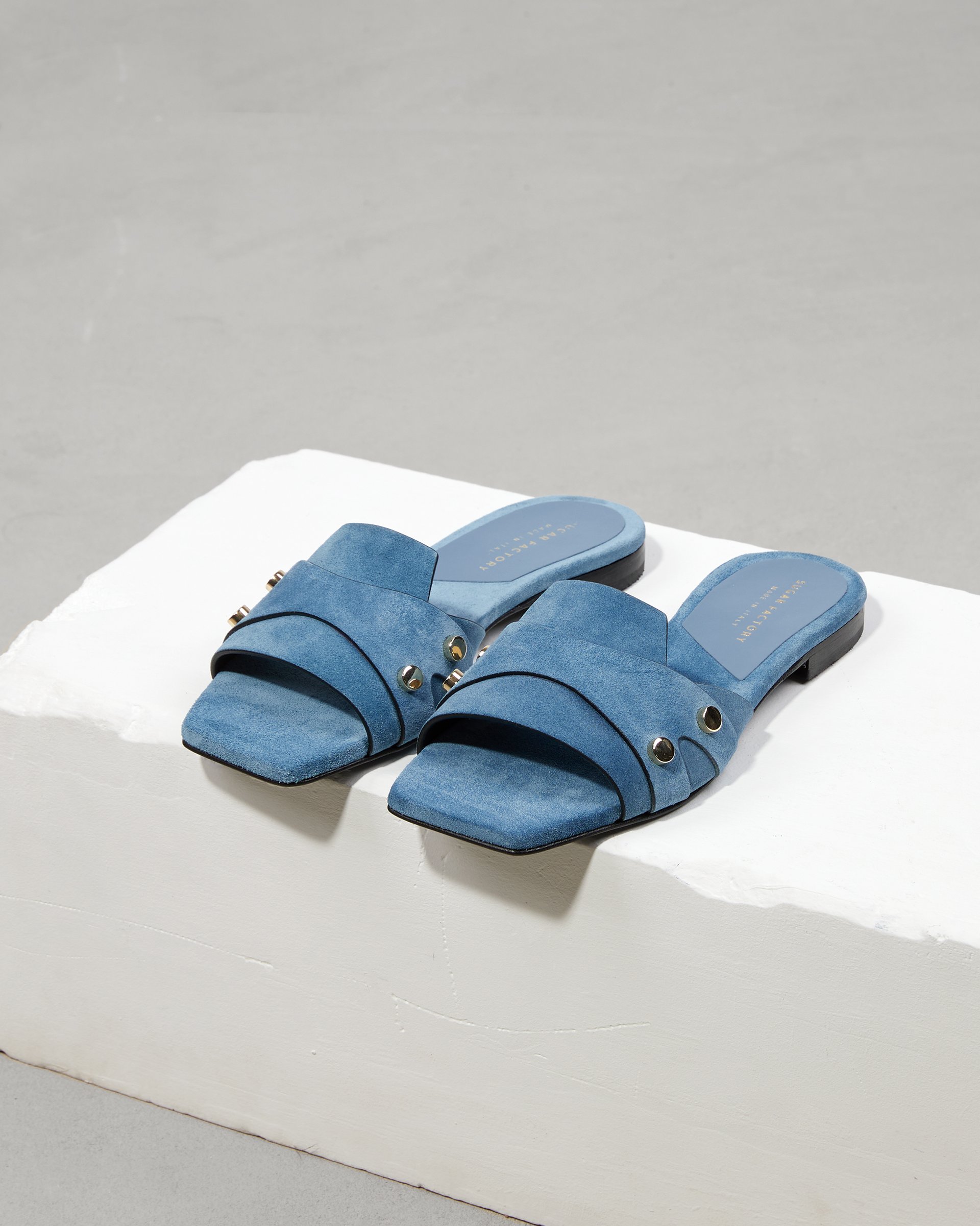 Светло-синие замшевые пантолеты - Image 2 of 6