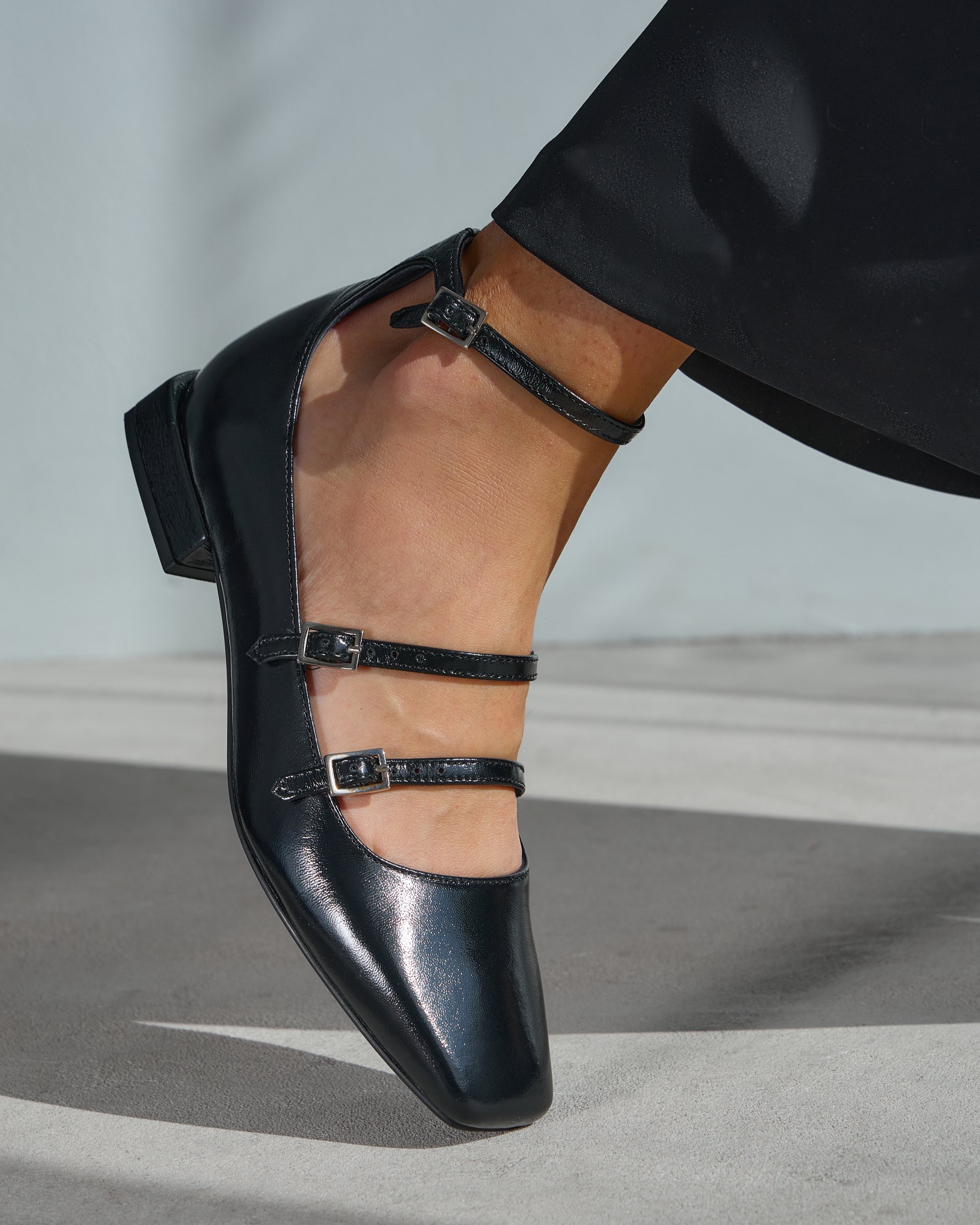 Черные лакированные туфли на ремешке - Image 6 of 7