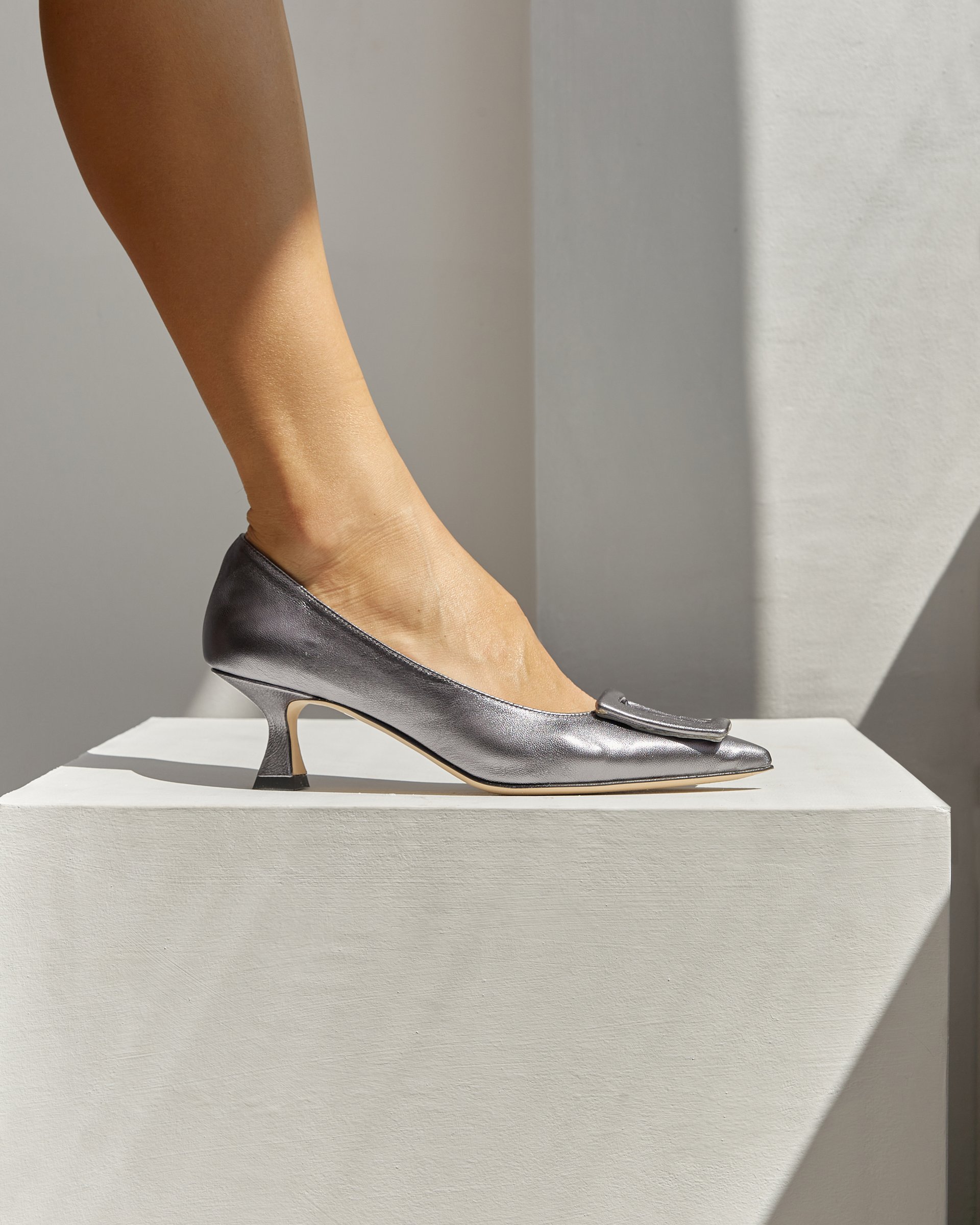 Серые блестящие туфли - Image 7 of 7