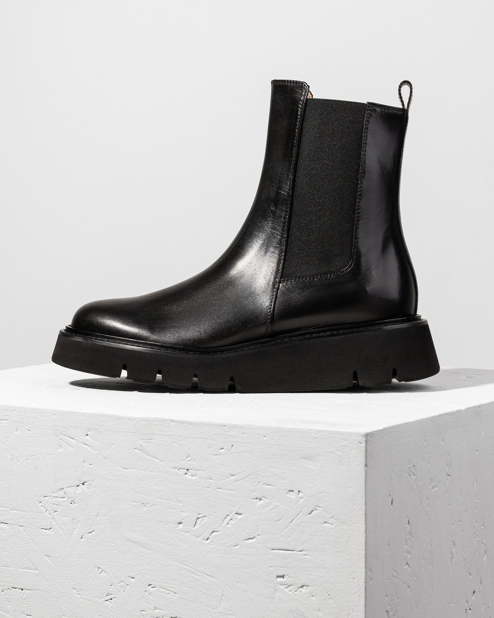 Черные кожаные ботинки - Main image