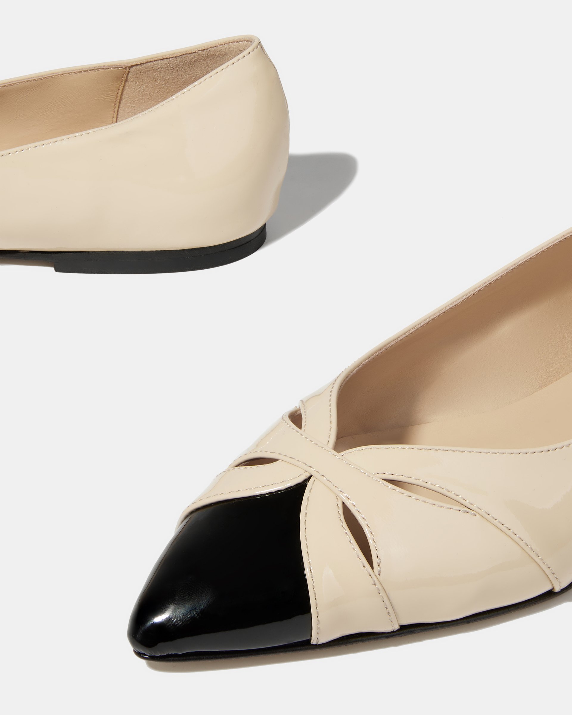 Двухцветные балетки из натуральной лакированной кожи  - Image 5 of 5
