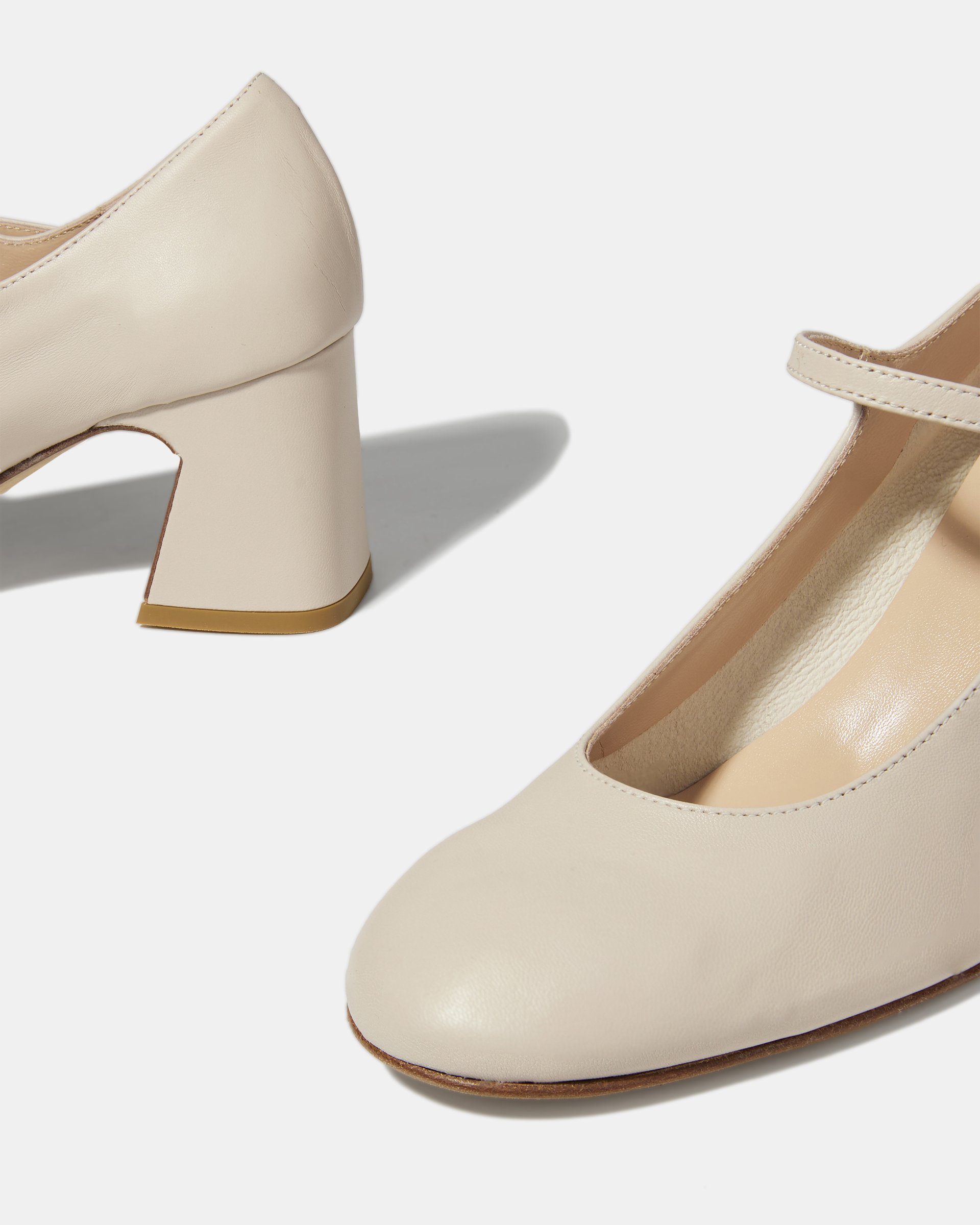Бежевые кожаные туфли на широком каблуке - Image 5 of 5