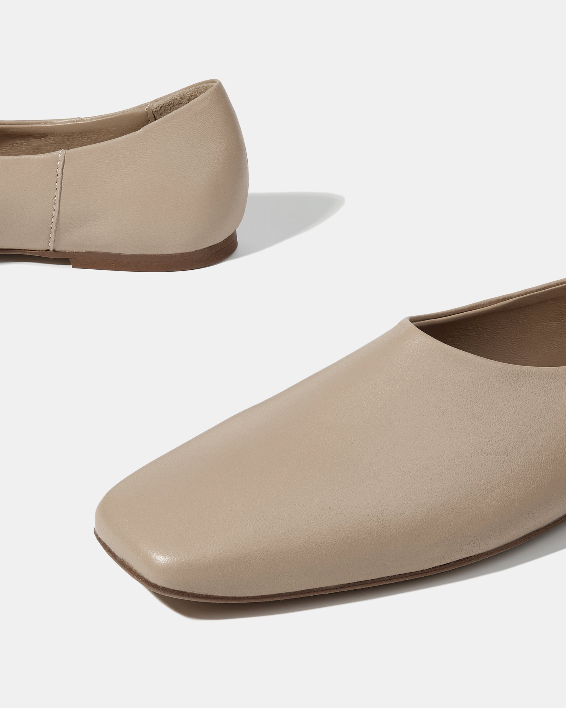 Бежевые балетки из натуральной кожи в минималистичном стиле - Image 3 of 4