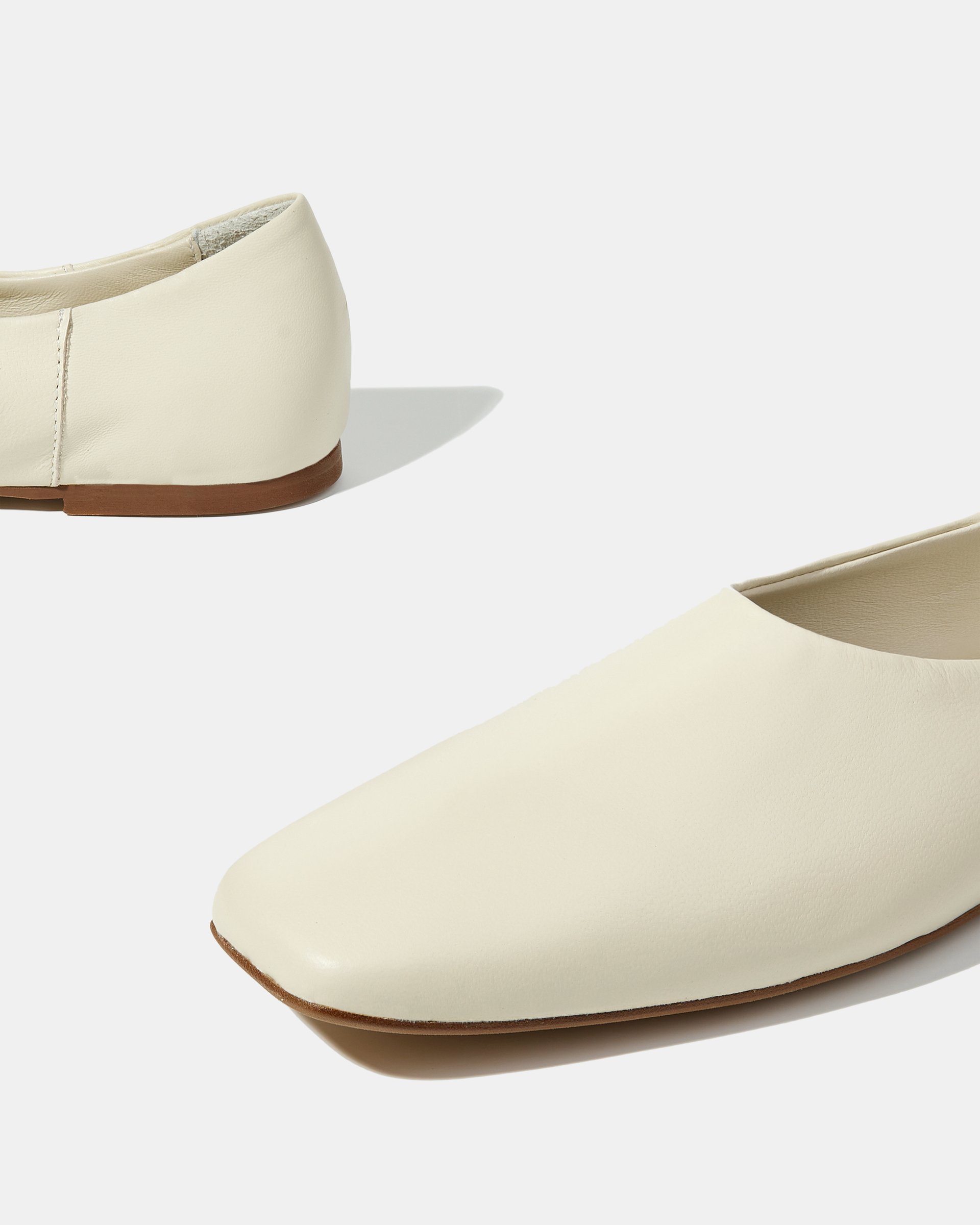 Белые балетки из натуральной кожи  - Image 5 of 5