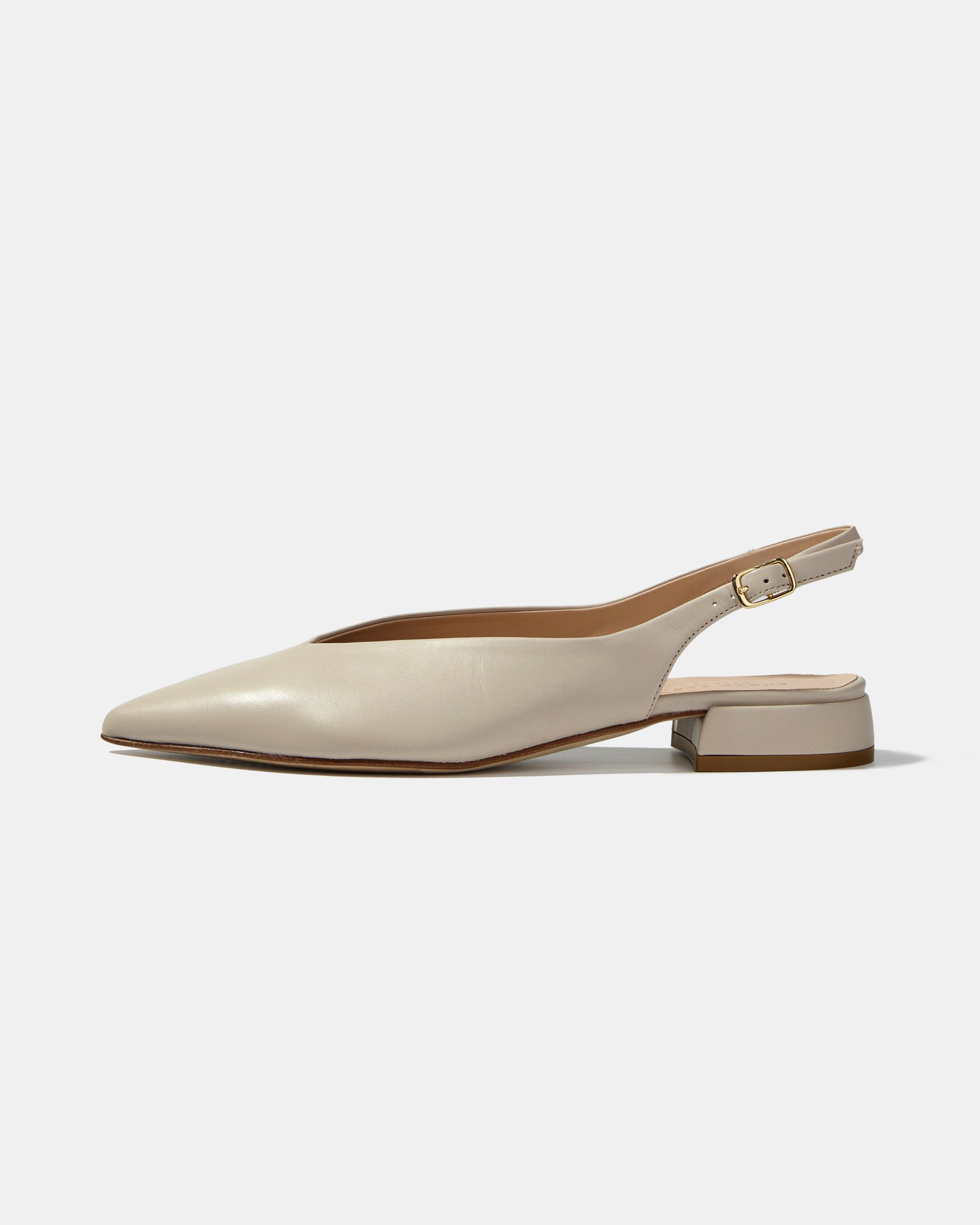 Бежевые туфли из натуральной кожи с острым носом - Main image