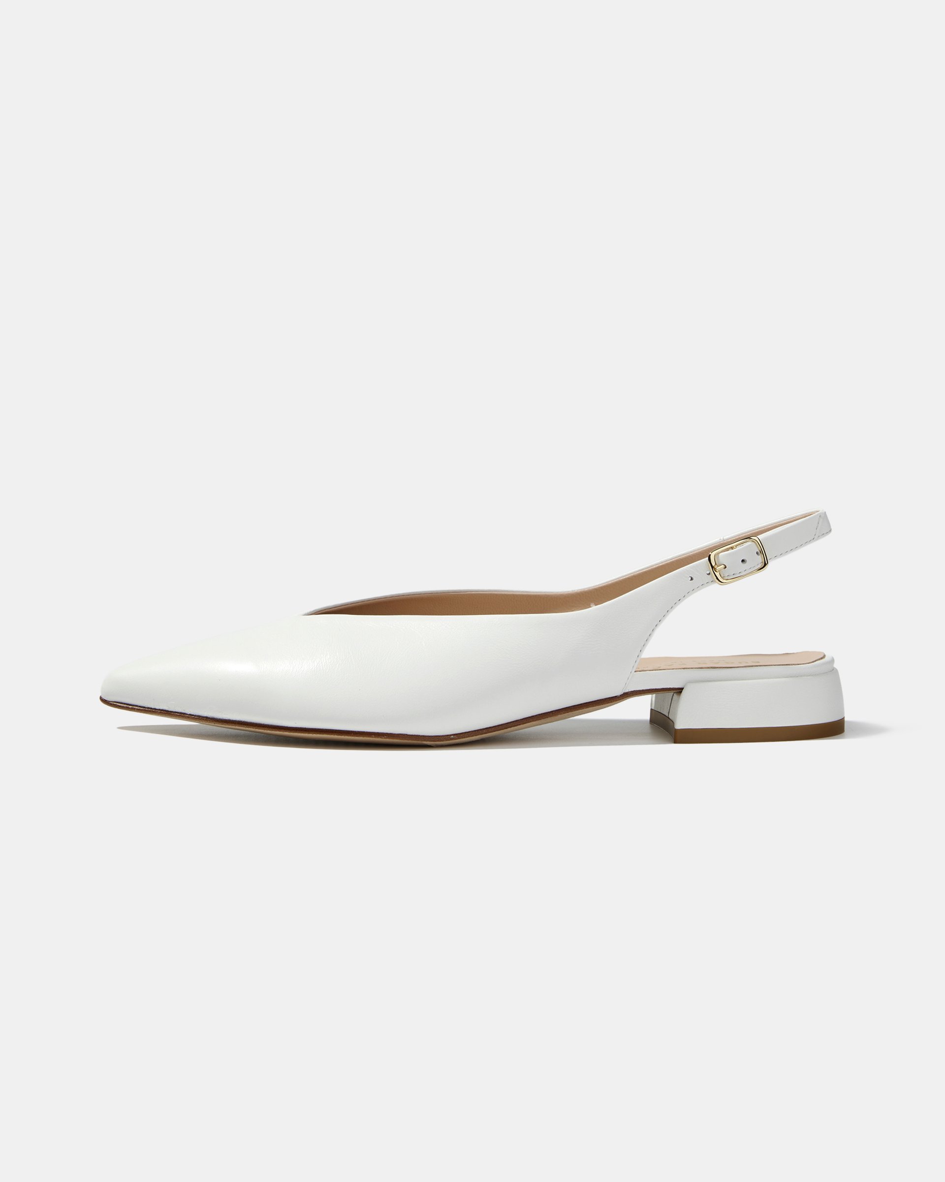 Белые кожаные туфли с острым носом и низким каблуком - Main image