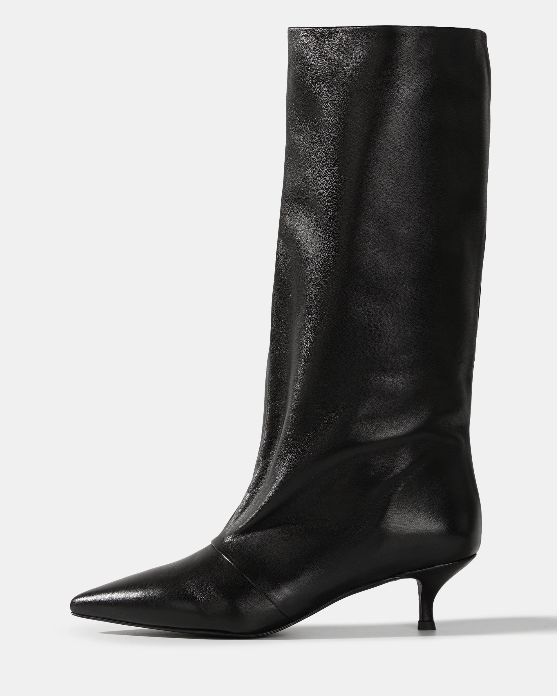 Черные кожаные сапоги - Main image