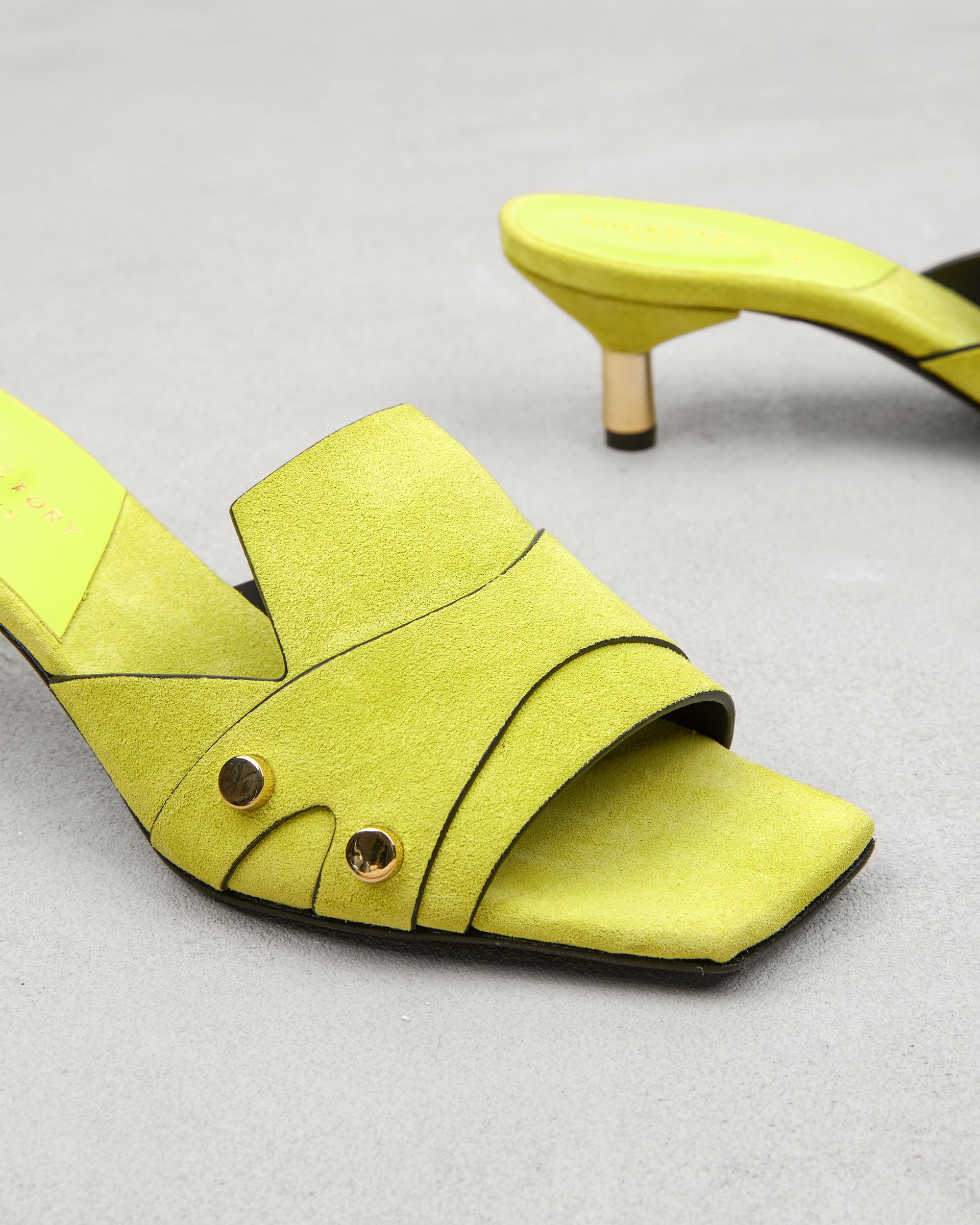 Салатовые замшевые босоножки - Image 4 of 6