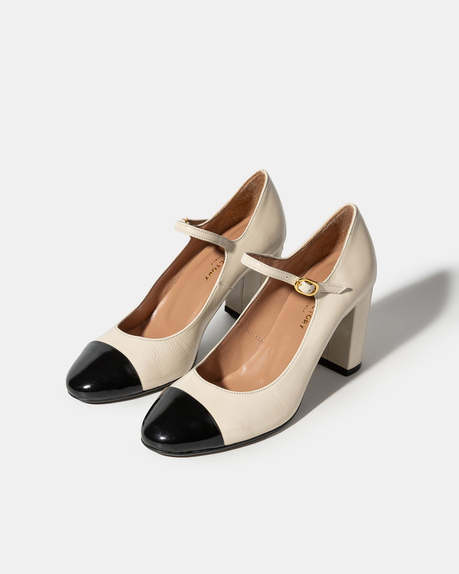 Бежево-черные кожаные туфли на каблуке - Image 2 of 4