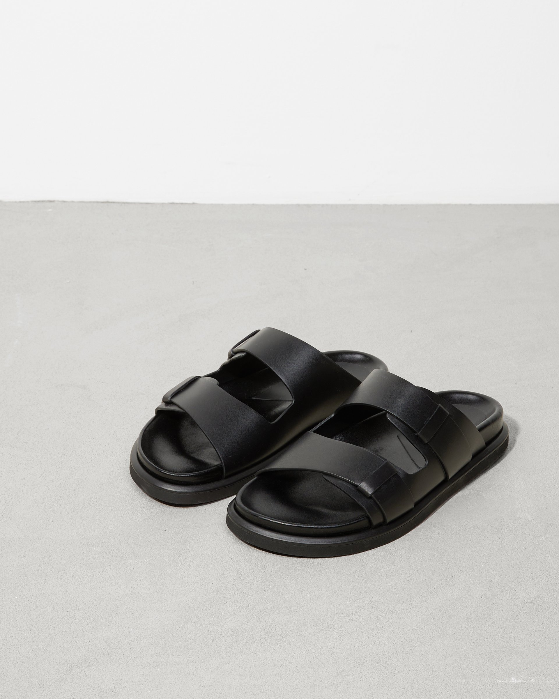 Черные кожаные шлепанцы - Image 4 of 6