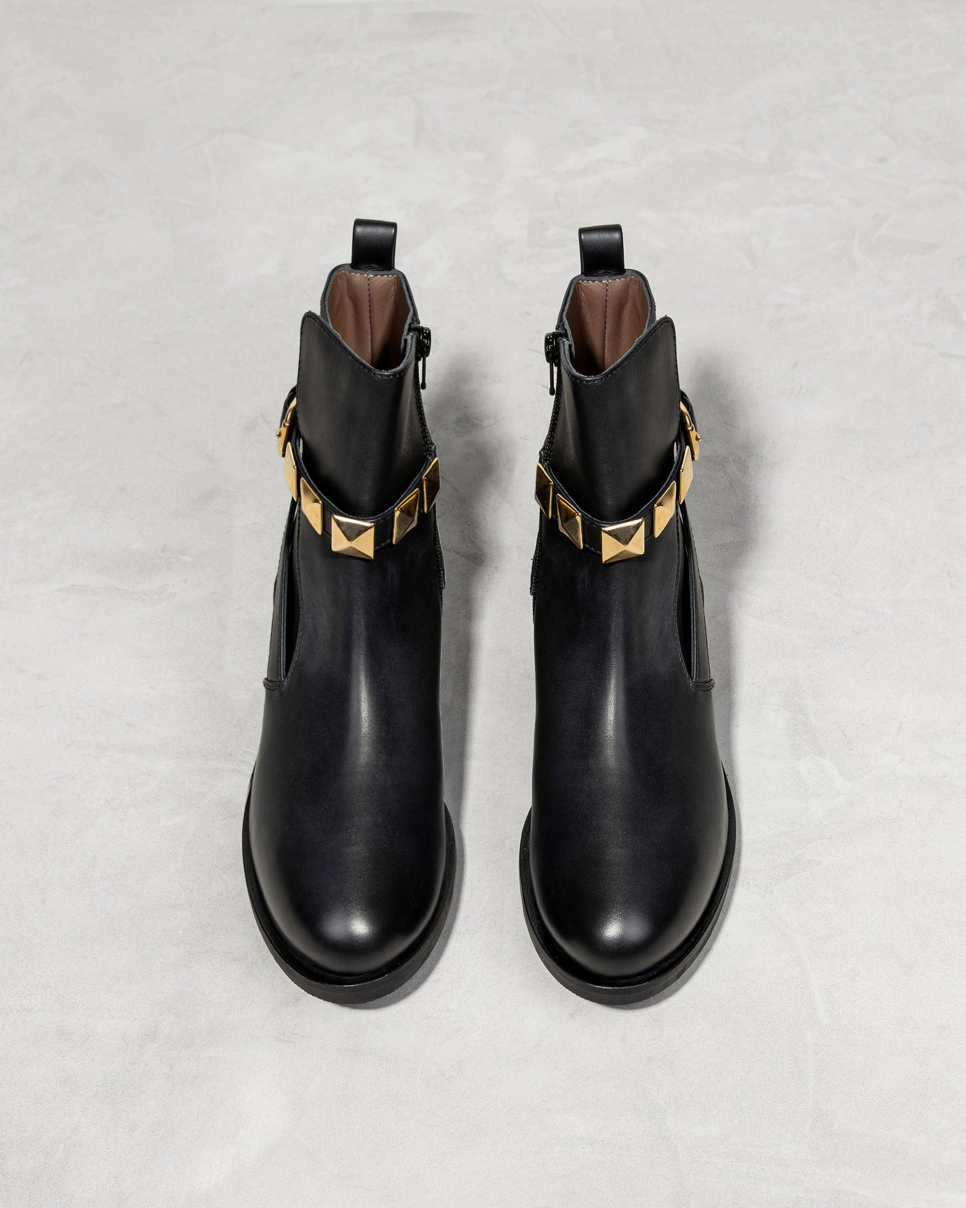 Черные кожаные ботинки с декоративными элементами - Image 2 of 5