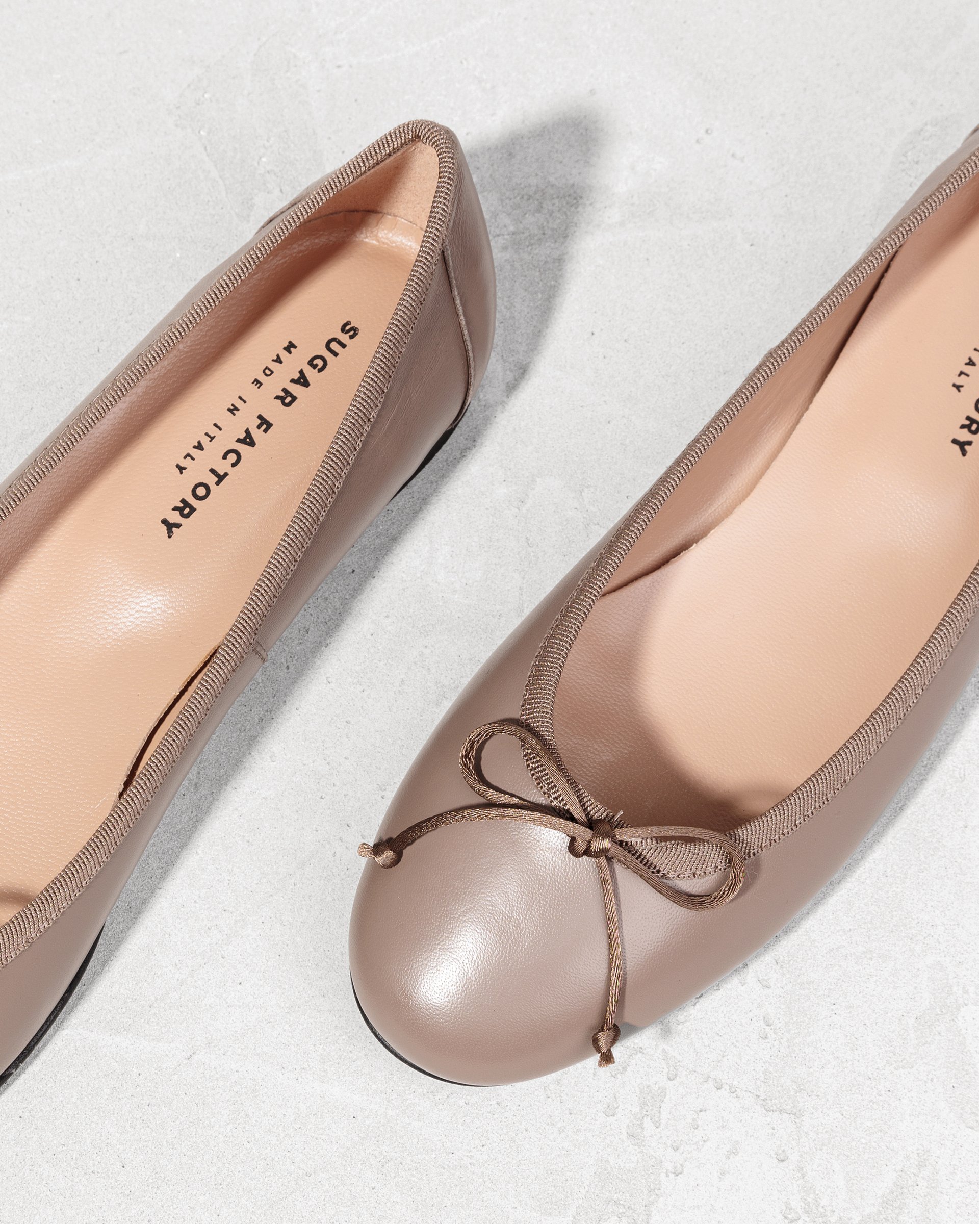 Серые кожаные балетки классического стиля - Image 4 of 6