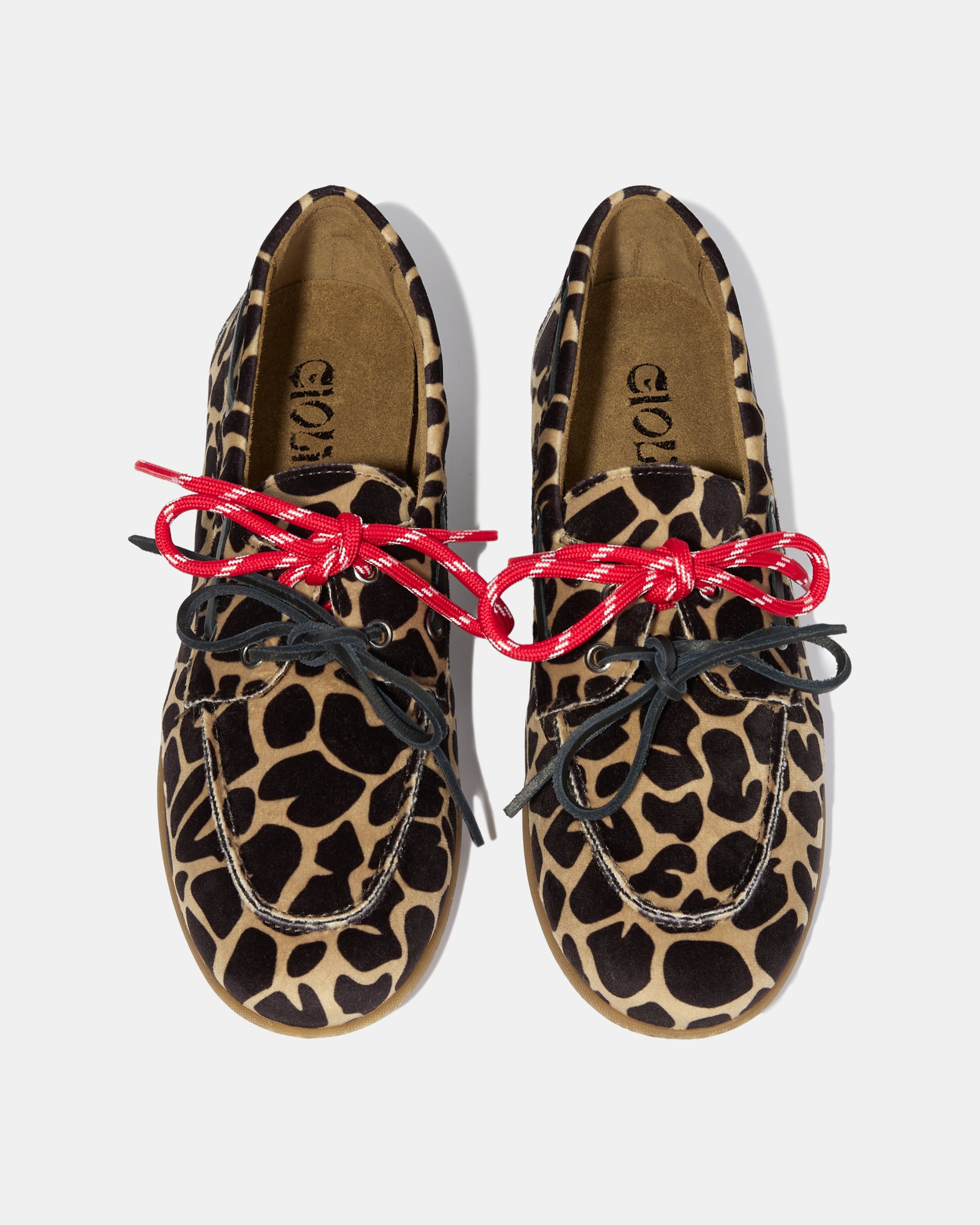 Мокасины из вельвета с анималистичным принтом