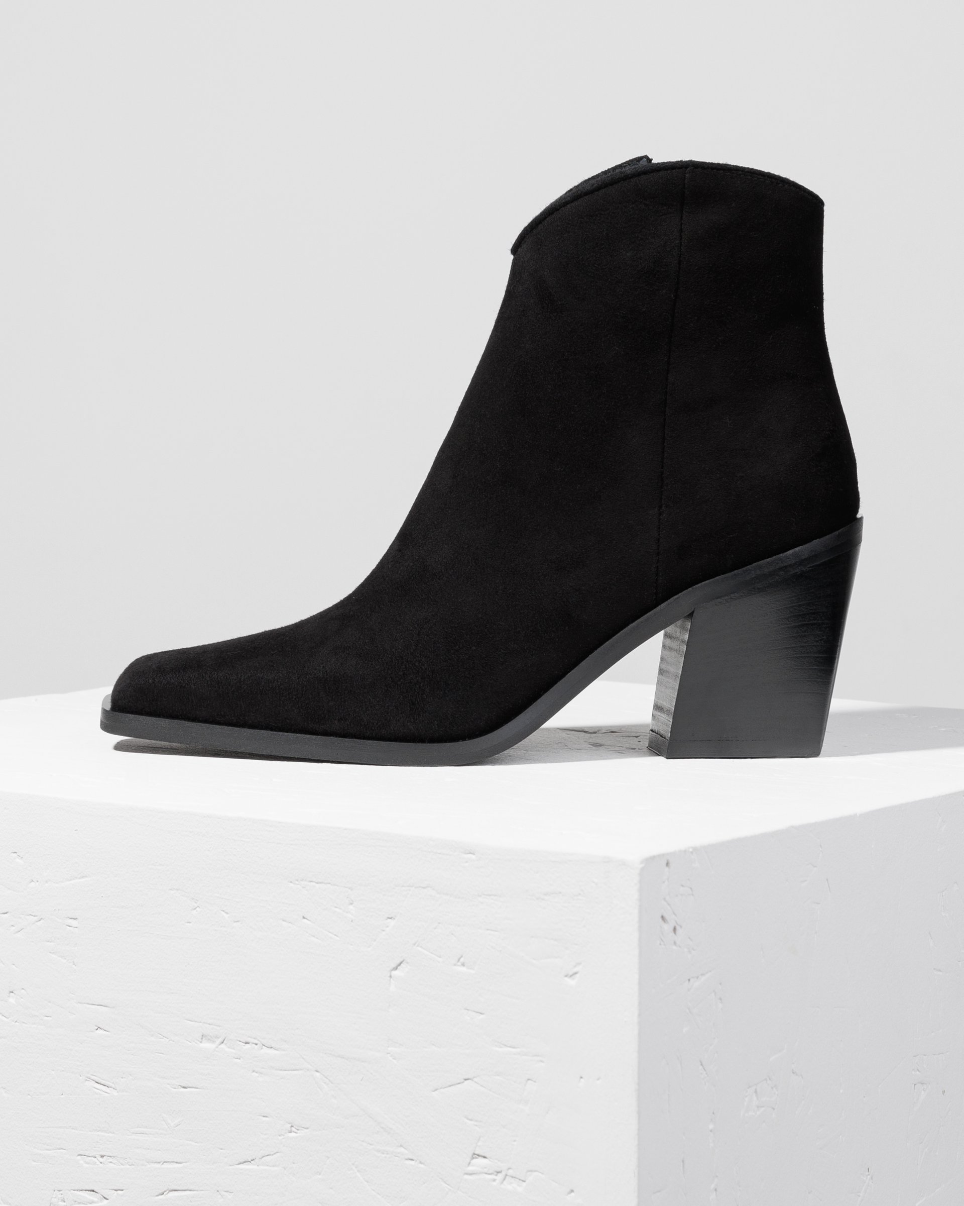 Черные замшевые ботильоны - Main image