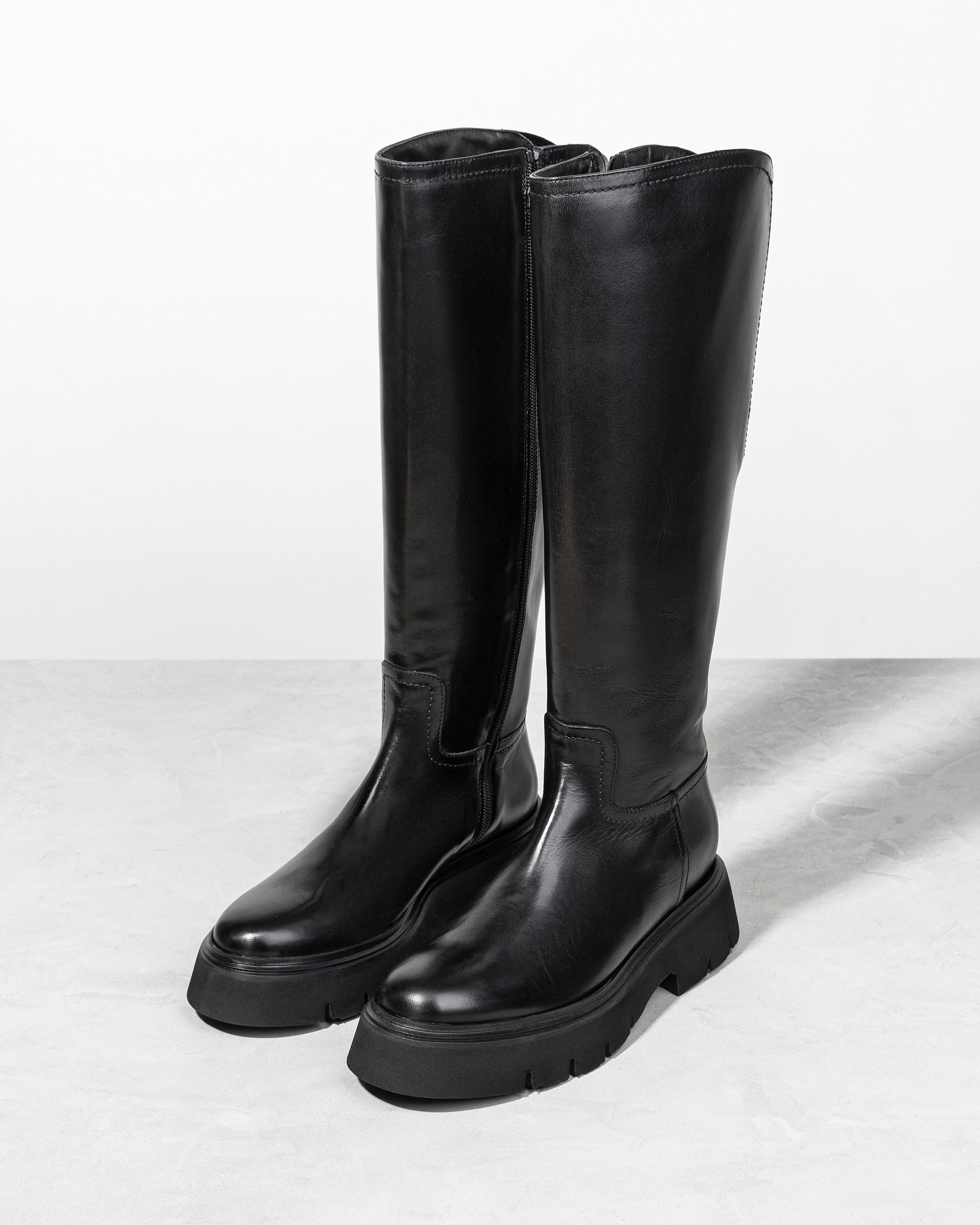 Черные кожаные сапоги классического стиля - Image 3 of 5