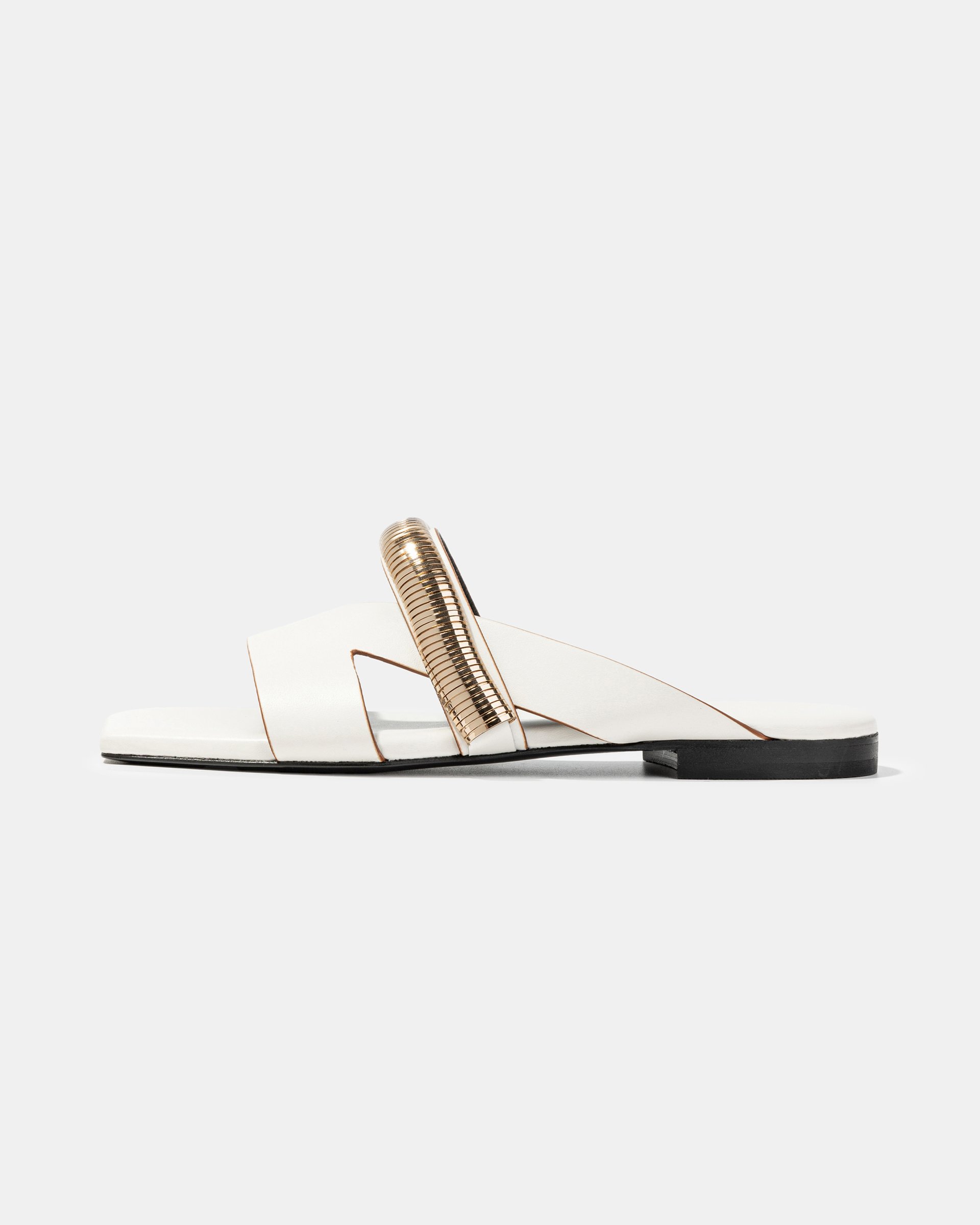 Белые пантолеты из натуральной кожи