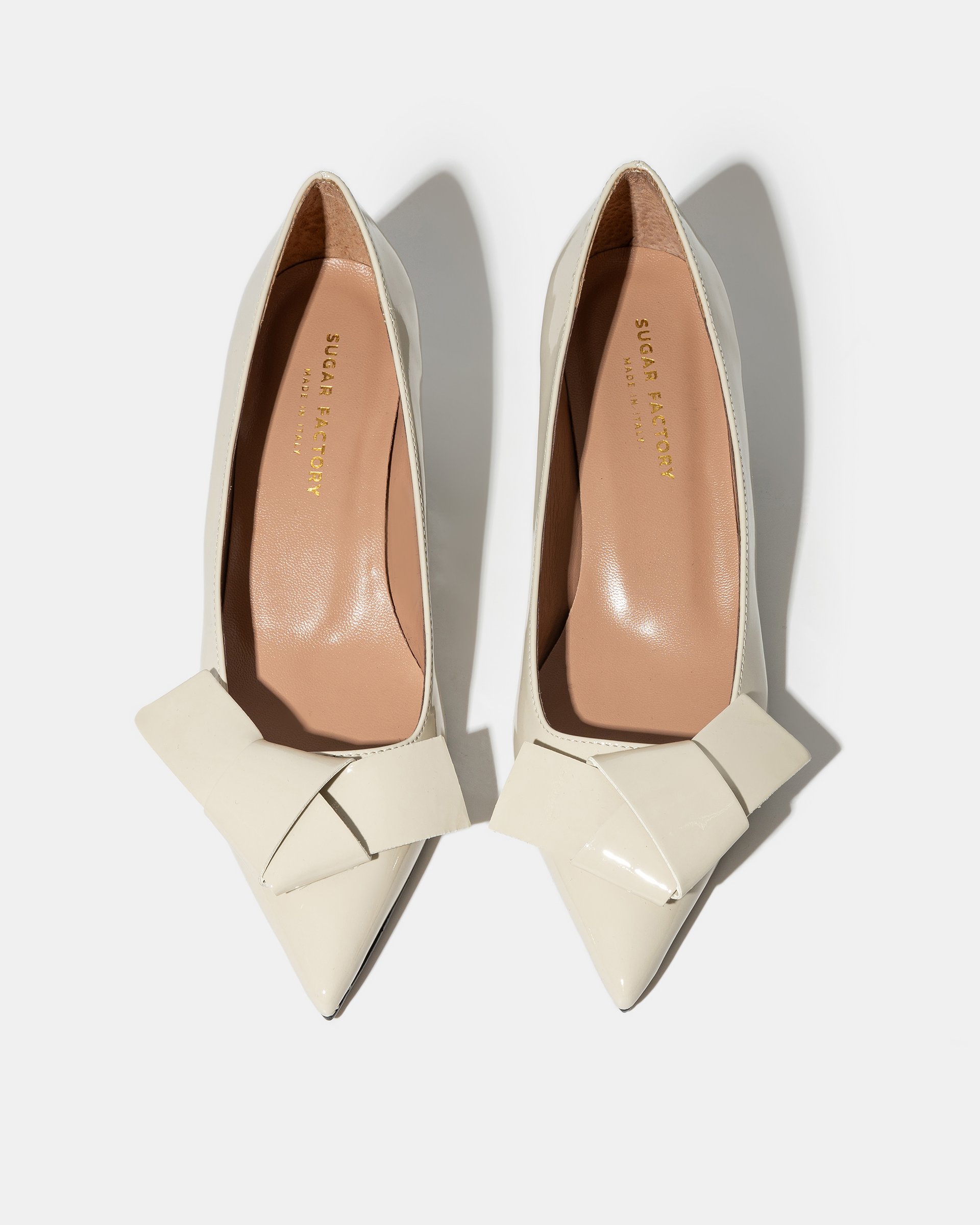 Кремово-бежевые лакированные туфли с бантом - Image 3 of 5