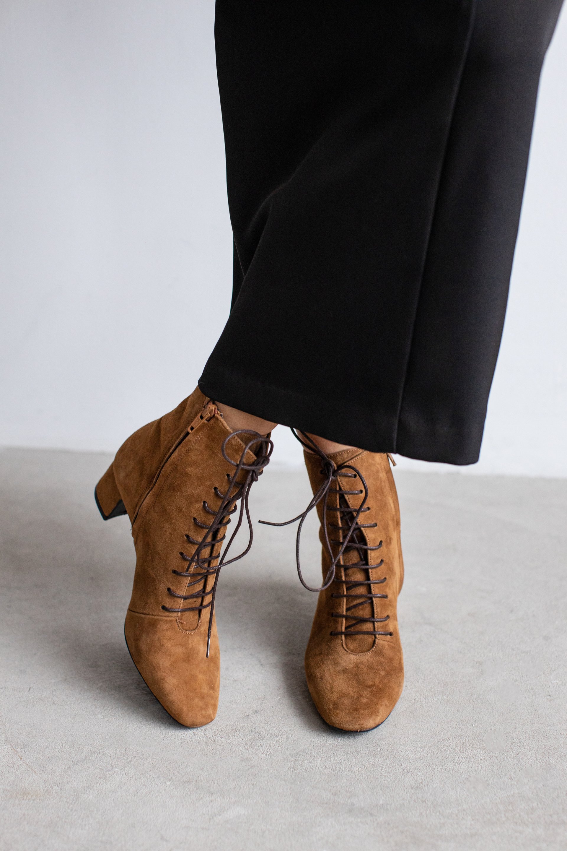 Замшевые ботильоны на шнуровке - Image 5 of 5
