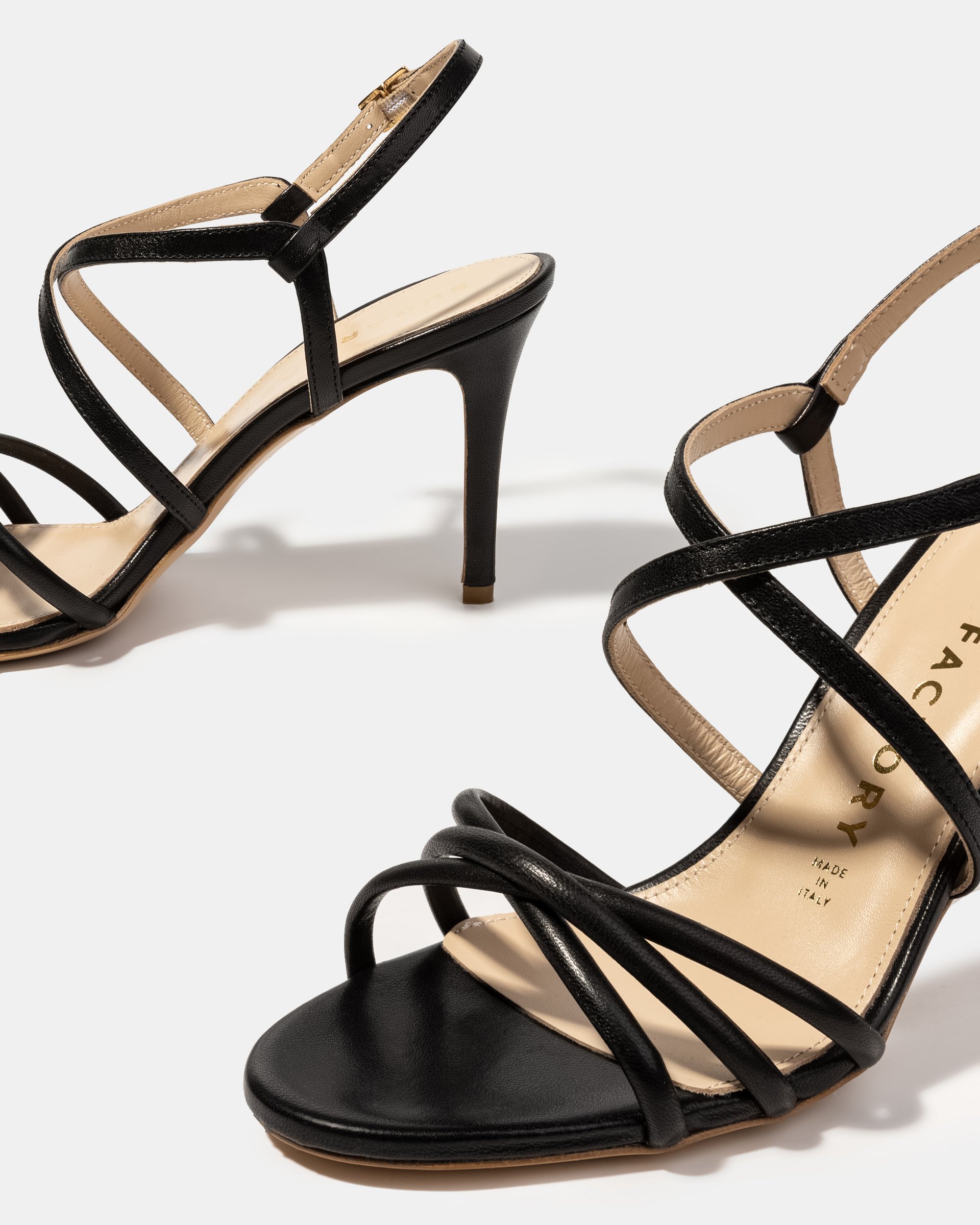 Черные кожаные босоножки с ремешками - Image 4 of 5