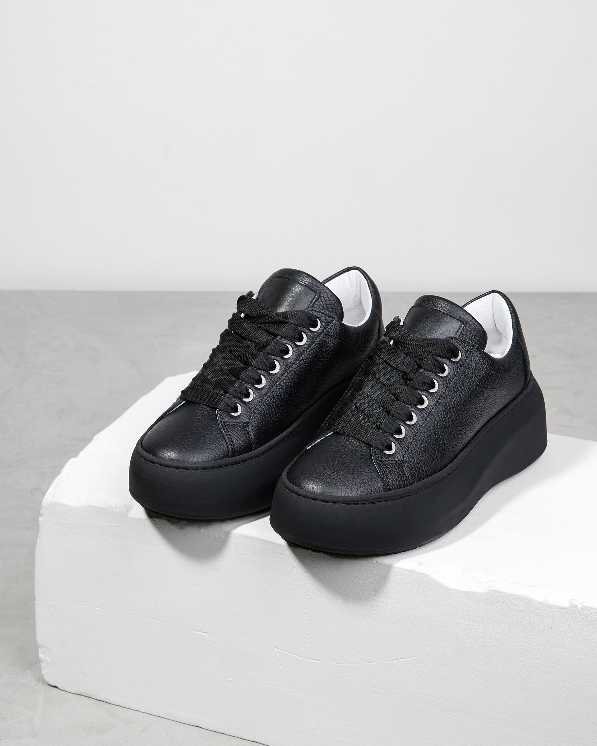 Черные кожаные кроссовки - Image 2 of 4